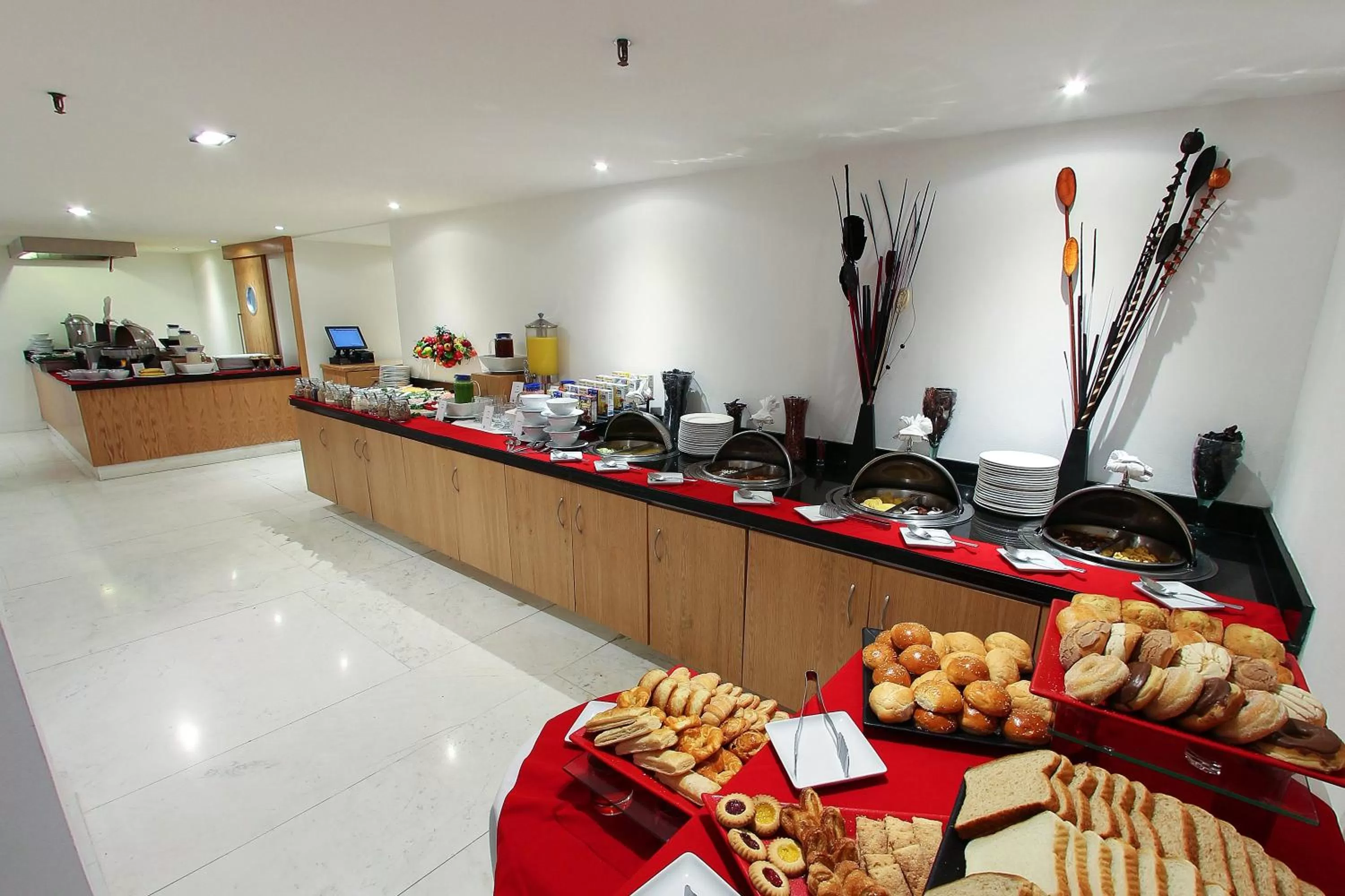 Restaurant/places to eat in Fiesta Inn Express Naucalpan
