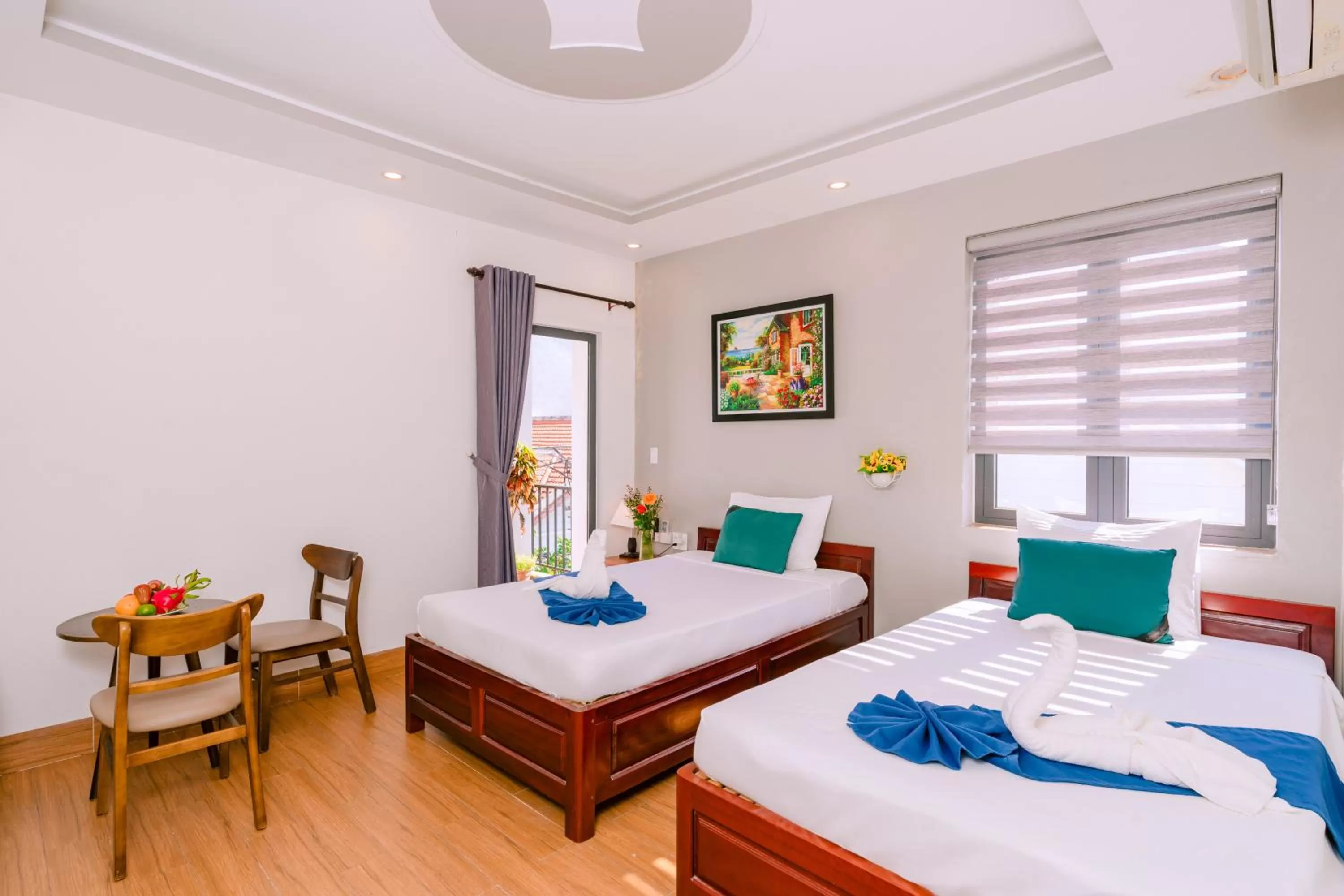 Bed in Vinh Khang Homestay