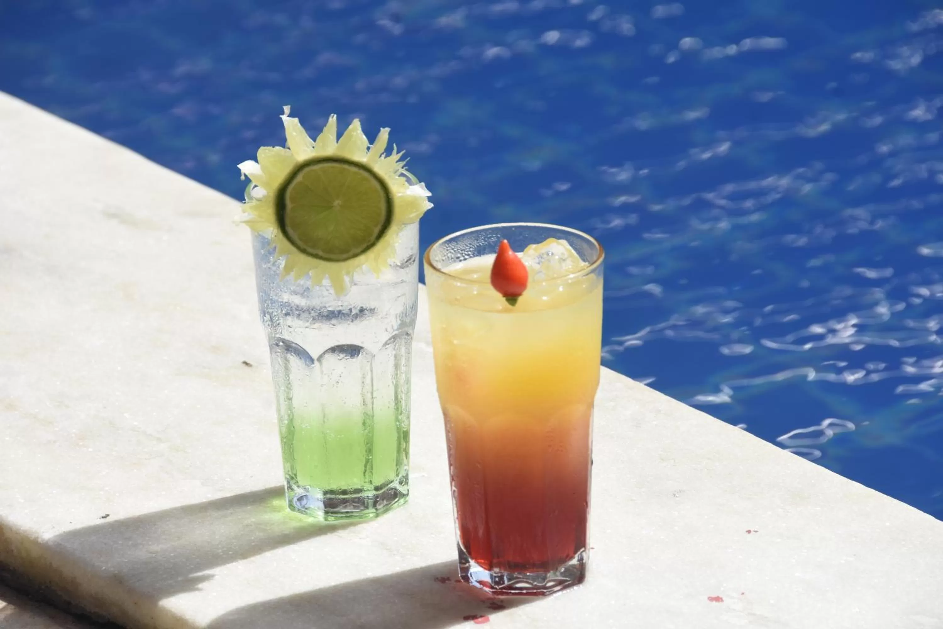 Swimming pool in Mercure Recife Navegantes