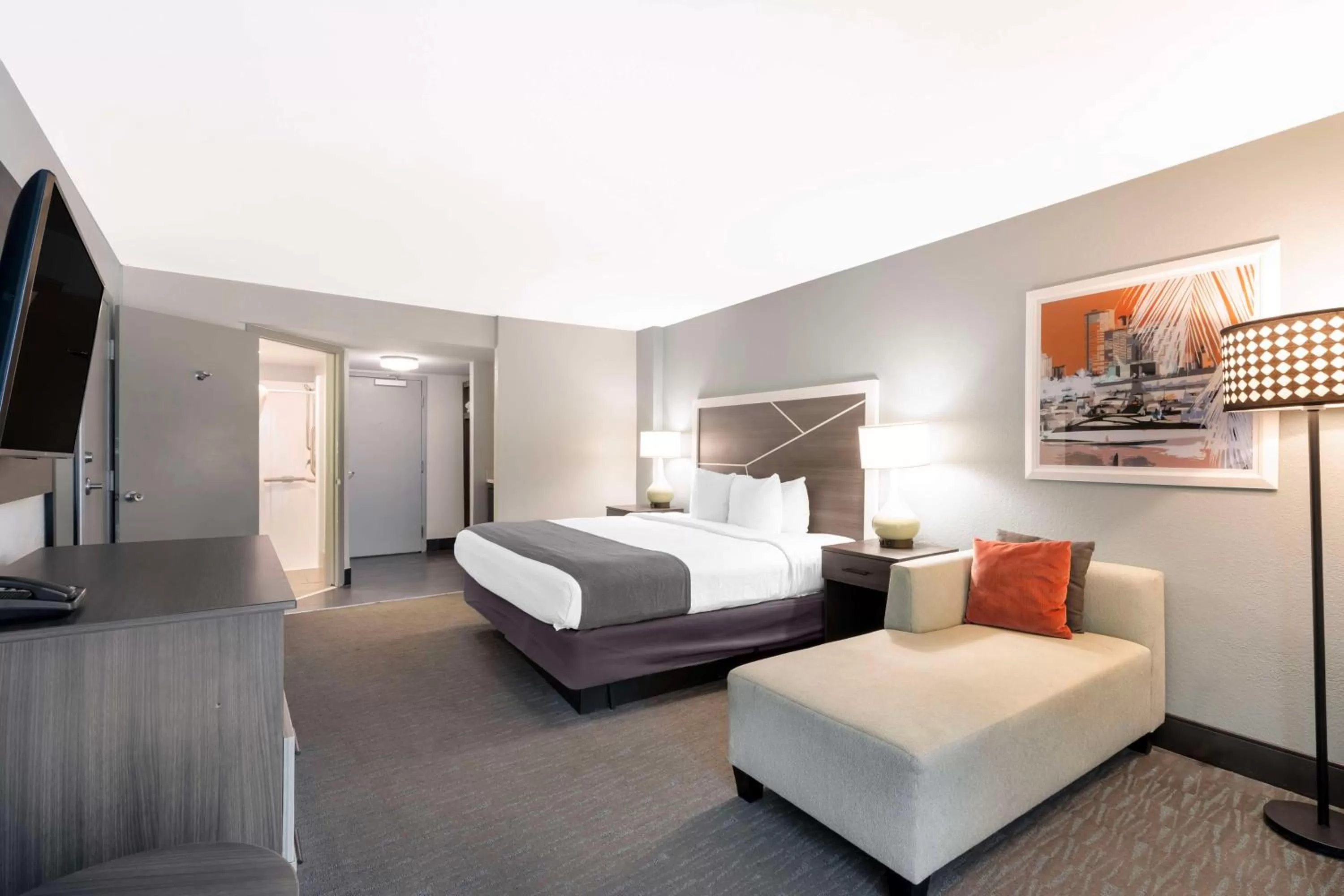 Bedroom, Bed in Best Western Plus Daytona Inn Seabreeze