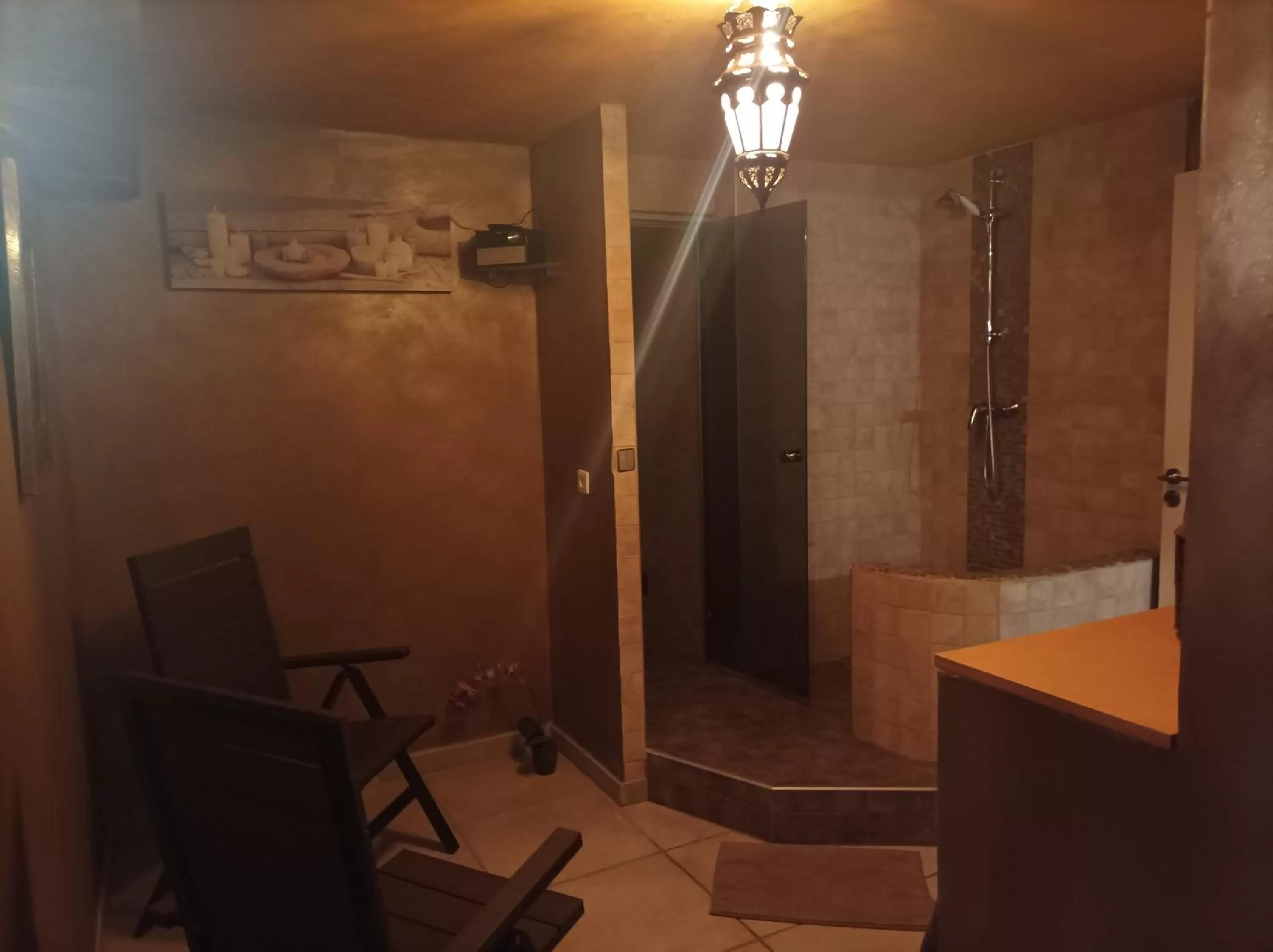 Bathroom in Chambre d'hôte avec Hammam et salle de jeux