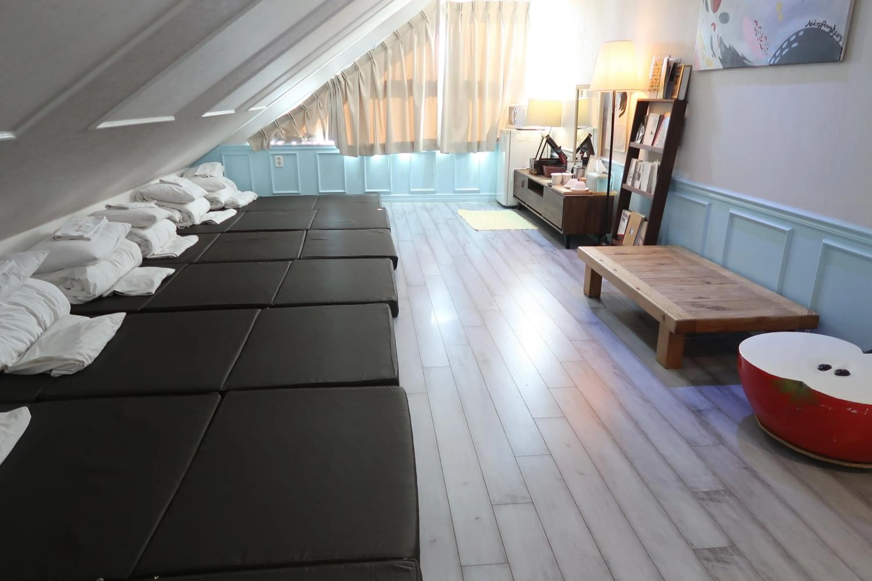 Photo of the whole room in Andong Poong-gyung HOSTEL n LIBRARY