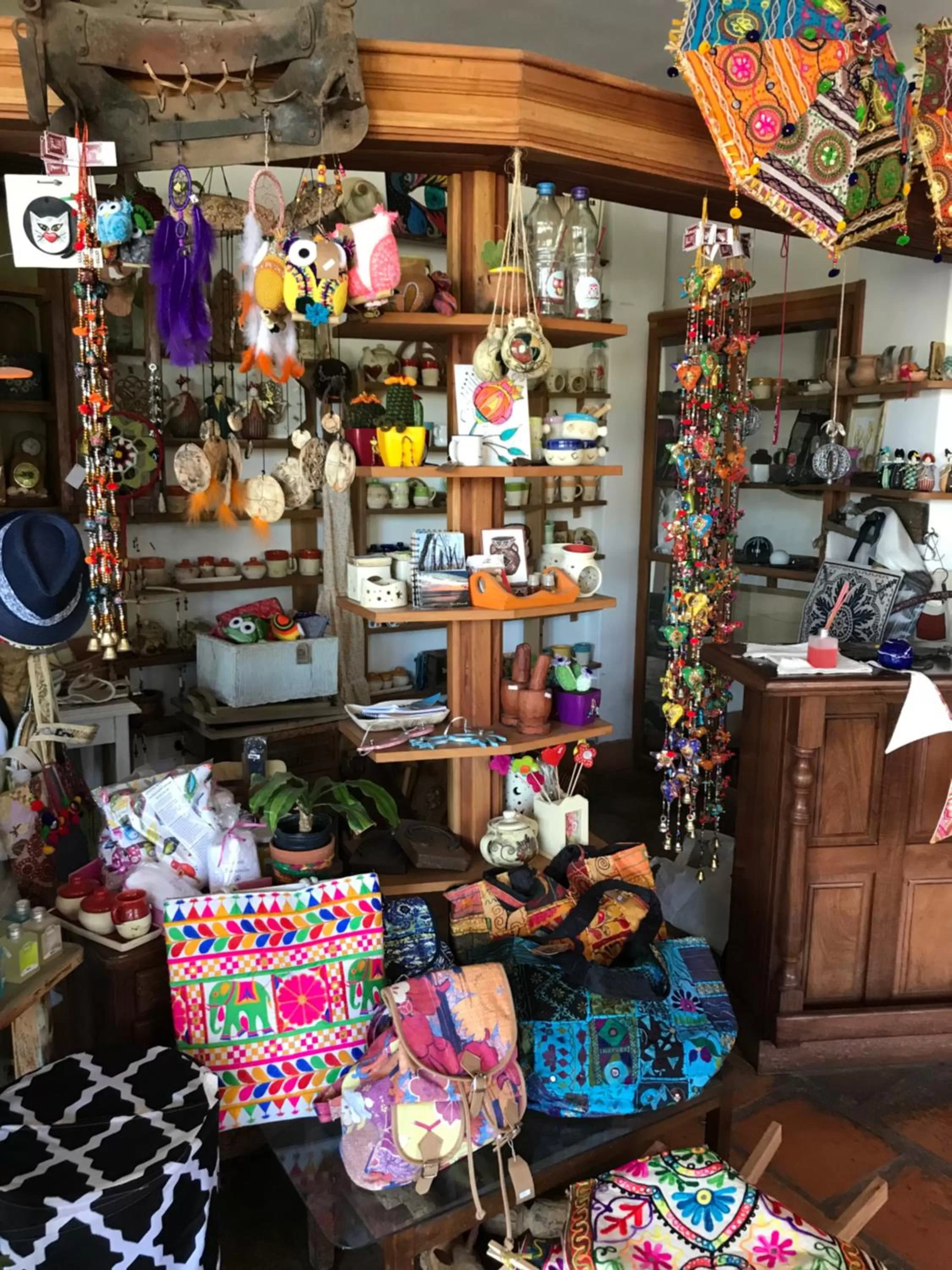 Shopping Area in Costanera Mar Hotel & Suites