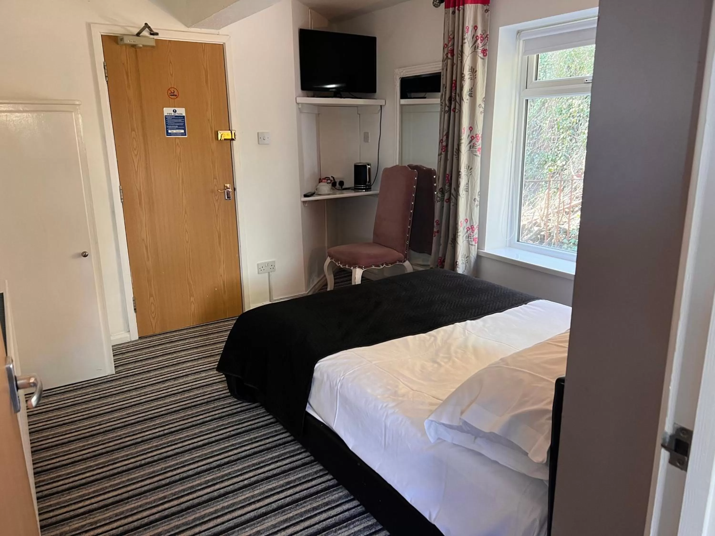 Bed in Pickfords Hotel