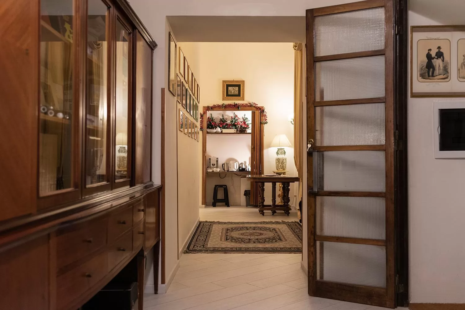 Facade/entrance in Domus Borbonica