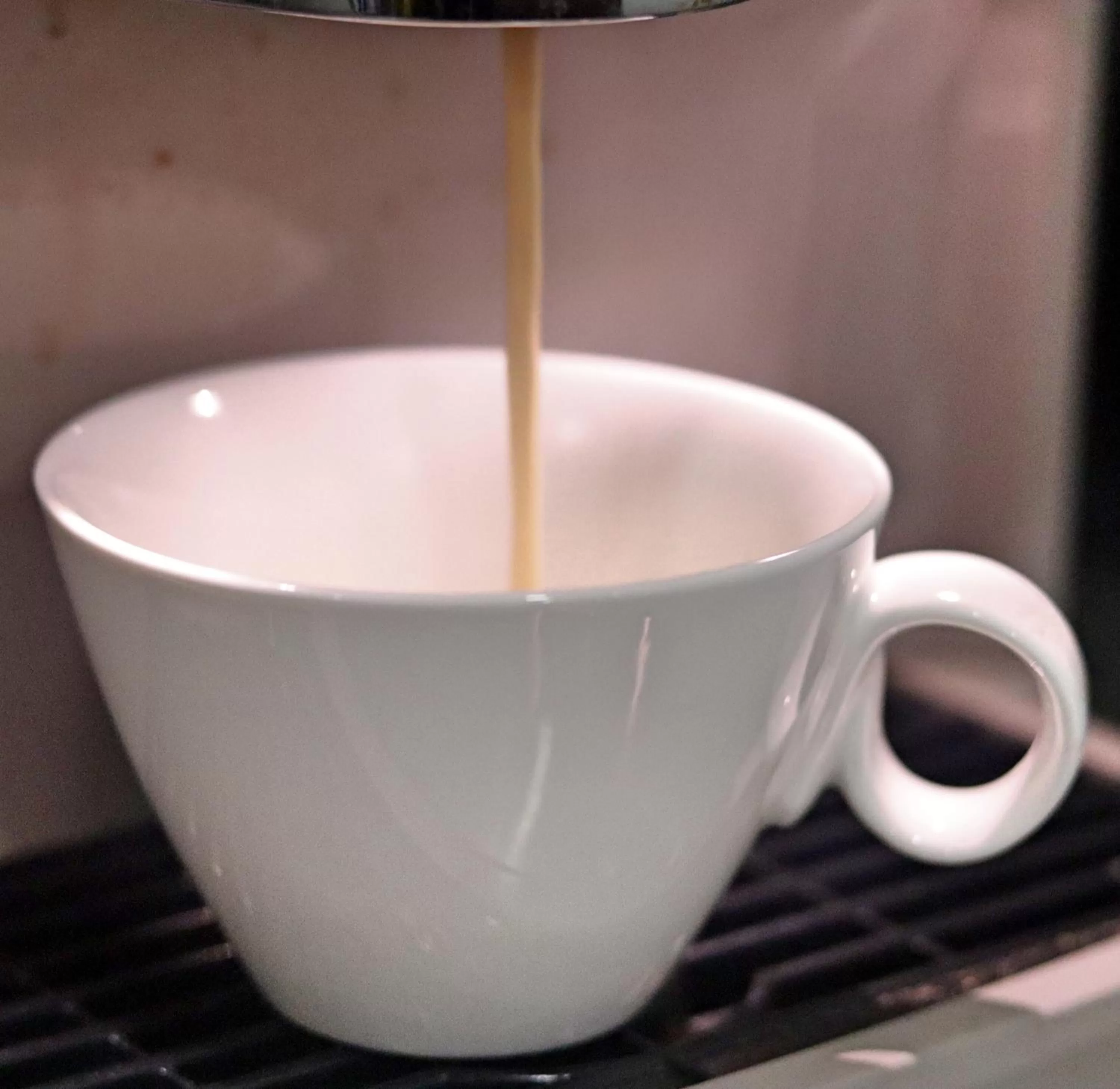 Non alcoholic drinks in Cora 96 Street Apartments