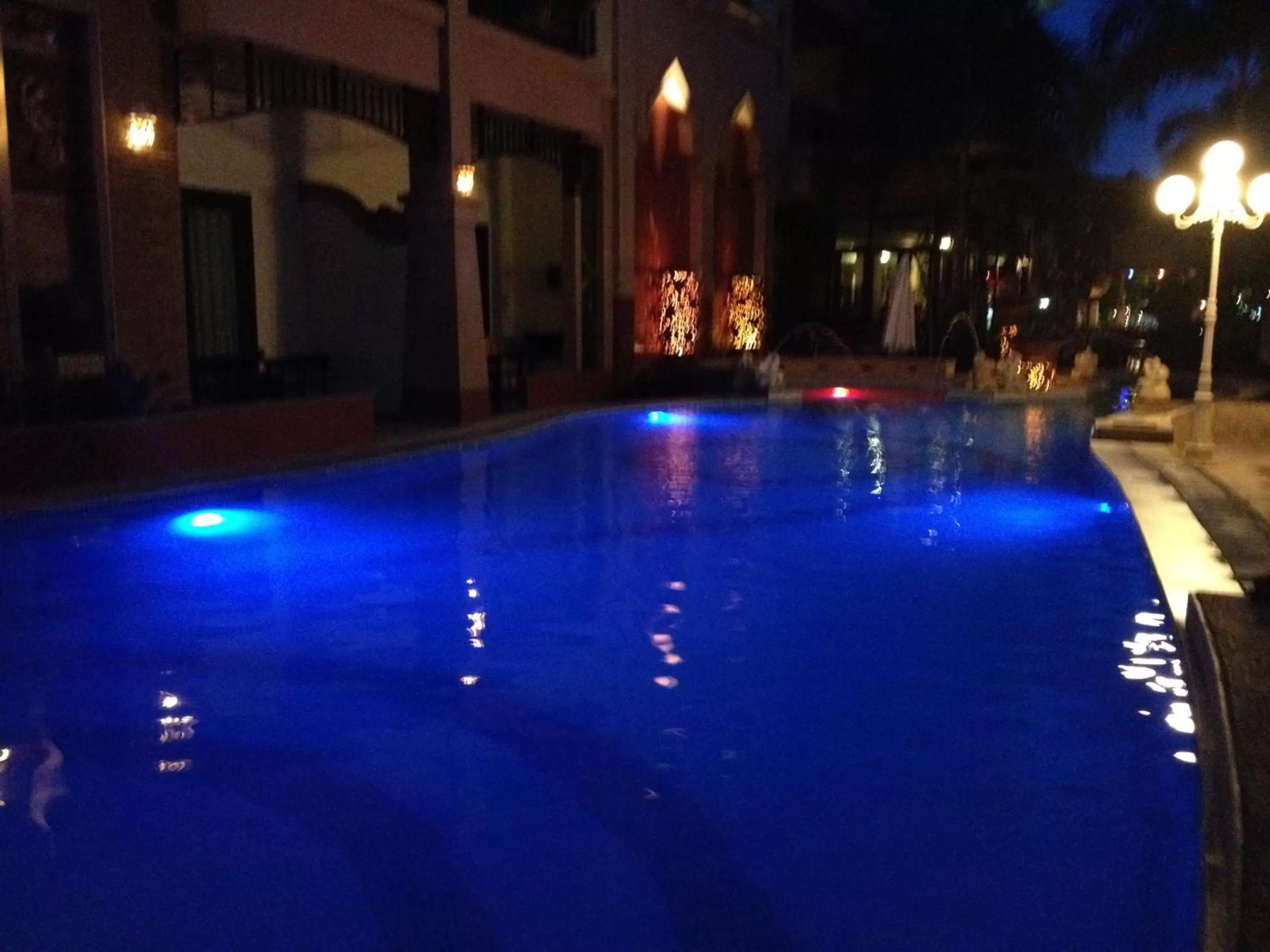 Swimming pool in Wannara Hotel Hua Hin