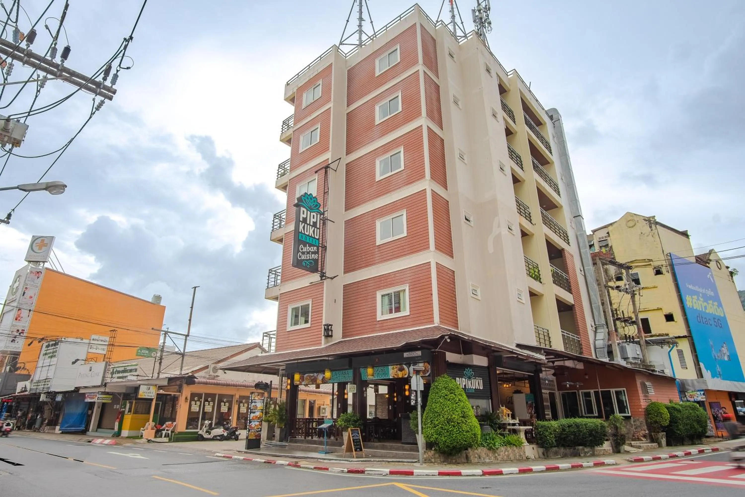 Property building in Pipikuku Hotel & Restaurant