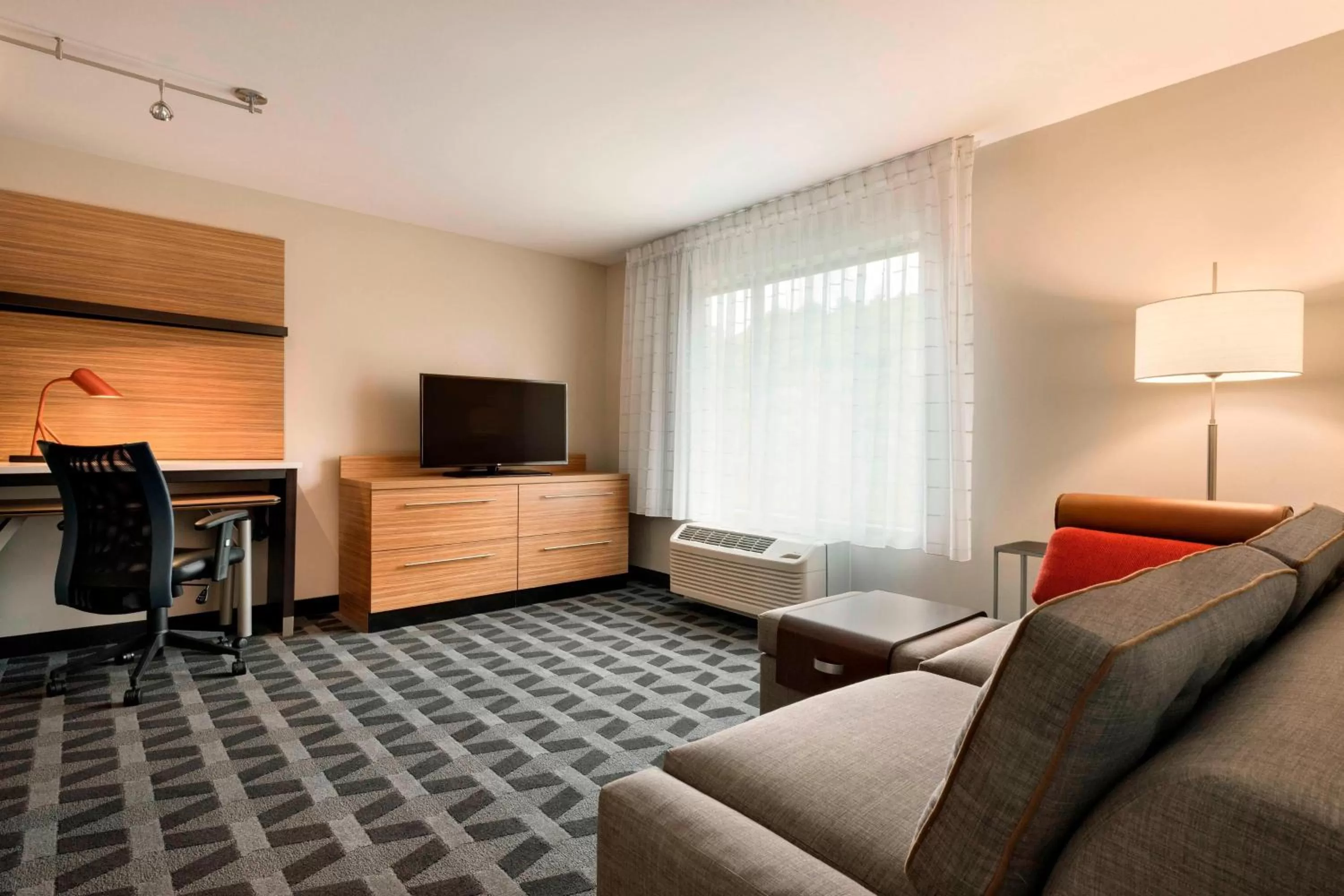 Living room in TownePlace Suites by Marriott Pittsburgh Airport/Robinson Township