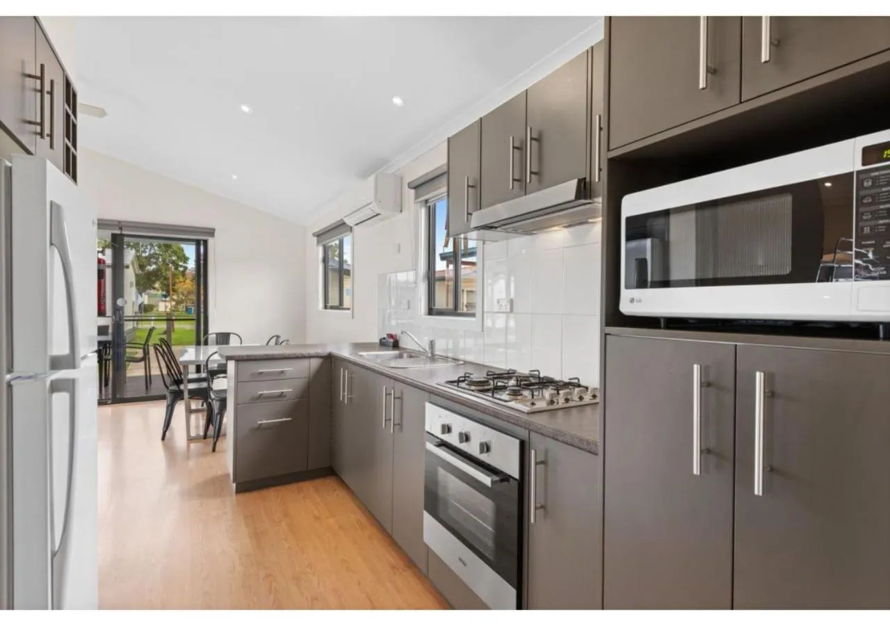 Kitchen or kitchenette in Discovery Parks - Geelong