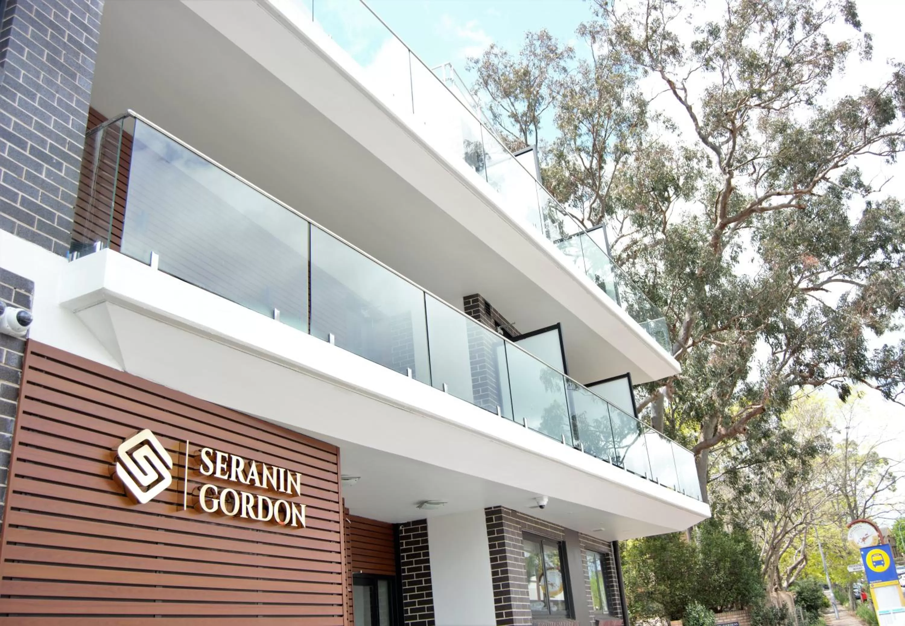 Property building in Seranin | Gordon