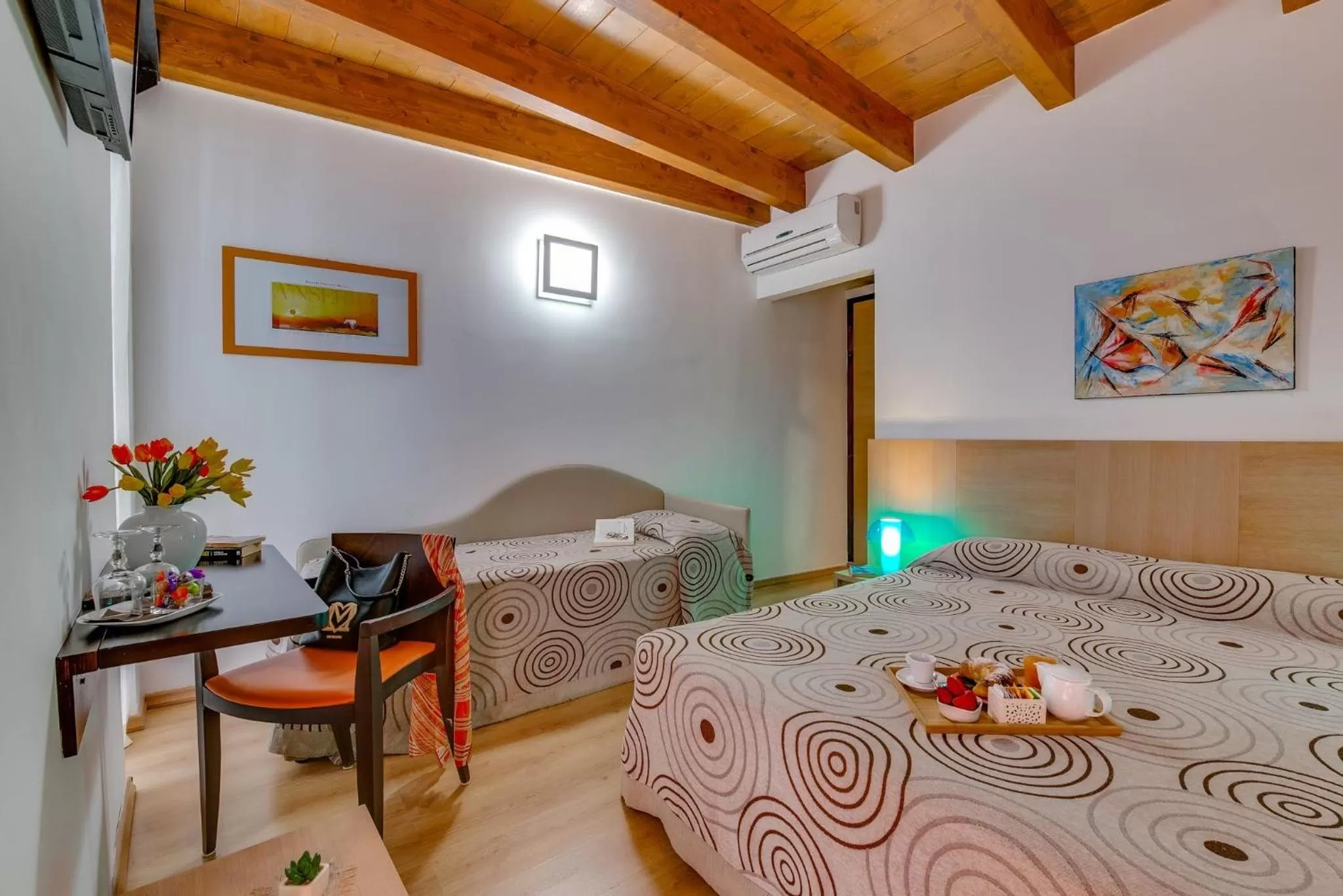 Bed in Locanda Al Moro Hotel