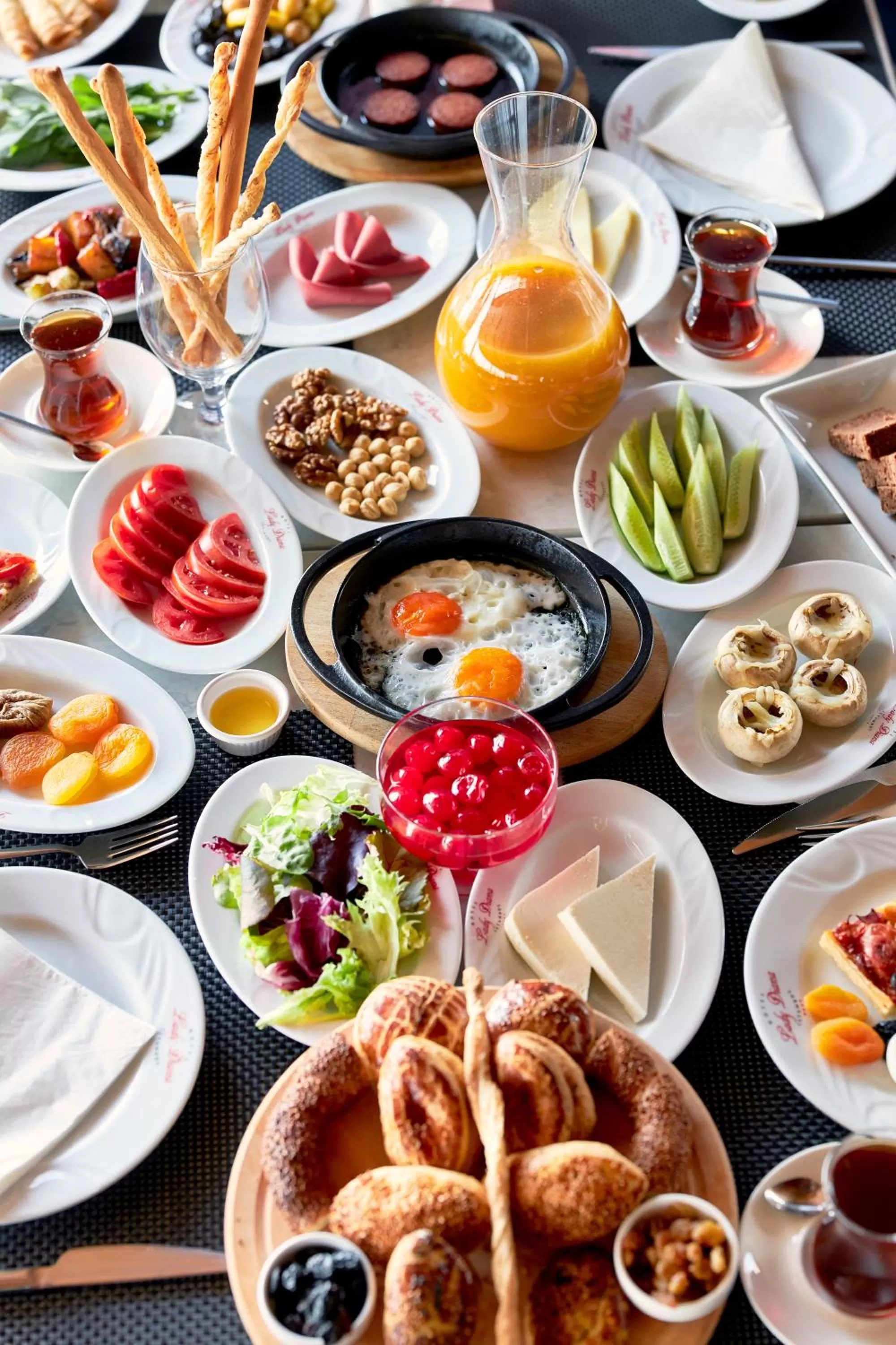 Breakfast in Lady Diana Hotel