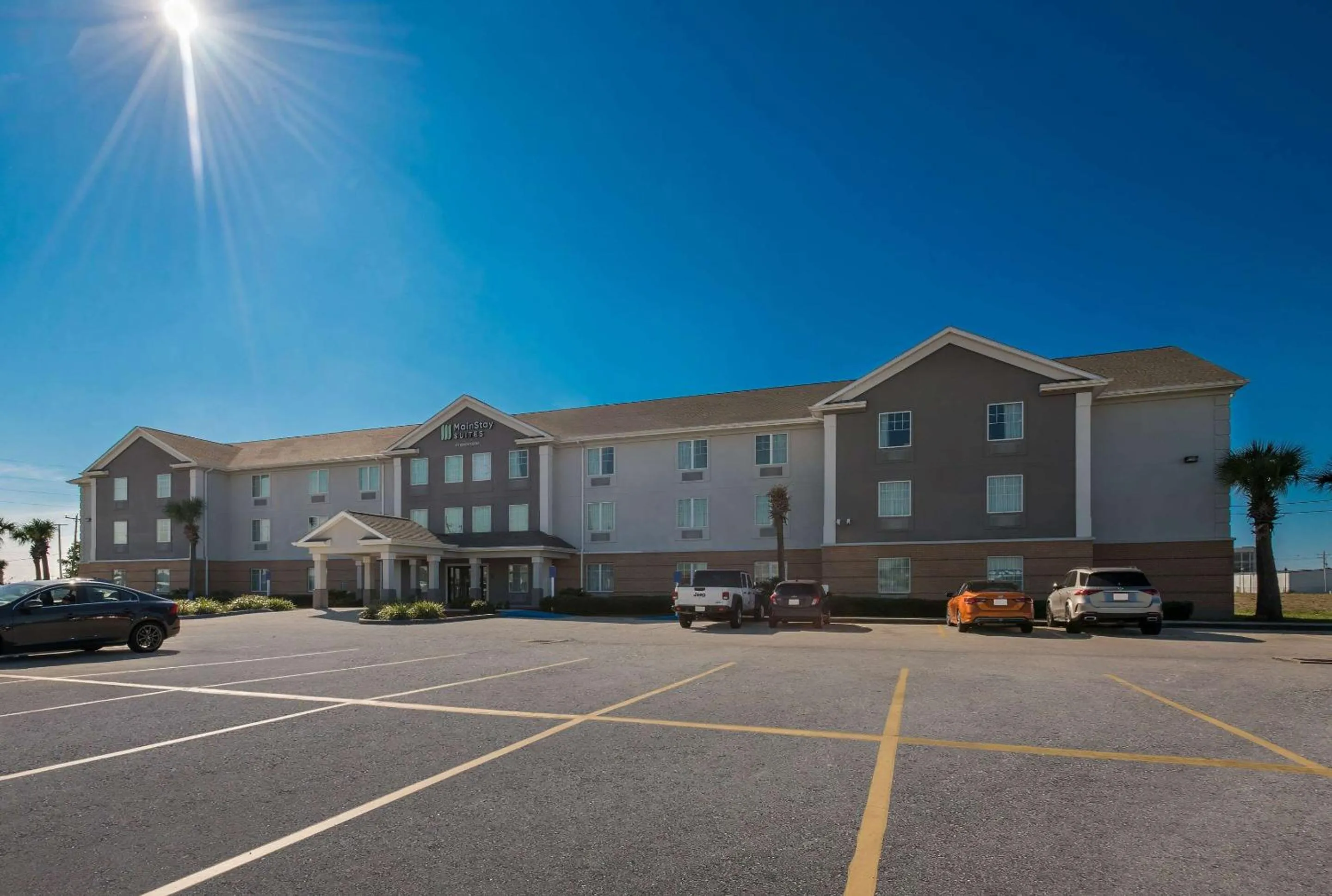 Property building in MainStay Suites Houma