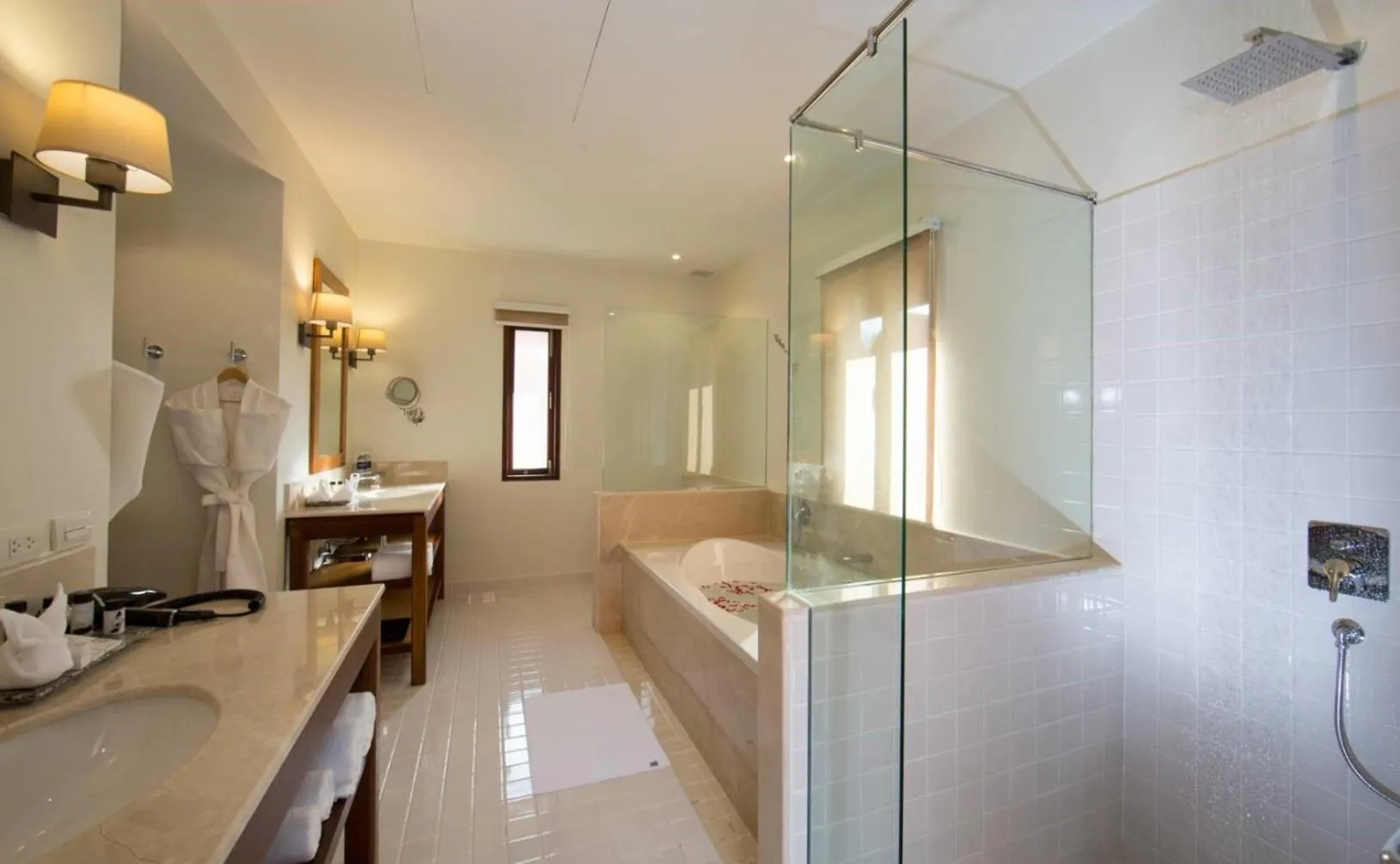 Shower, Bathroom in Le Menara Khao Lak