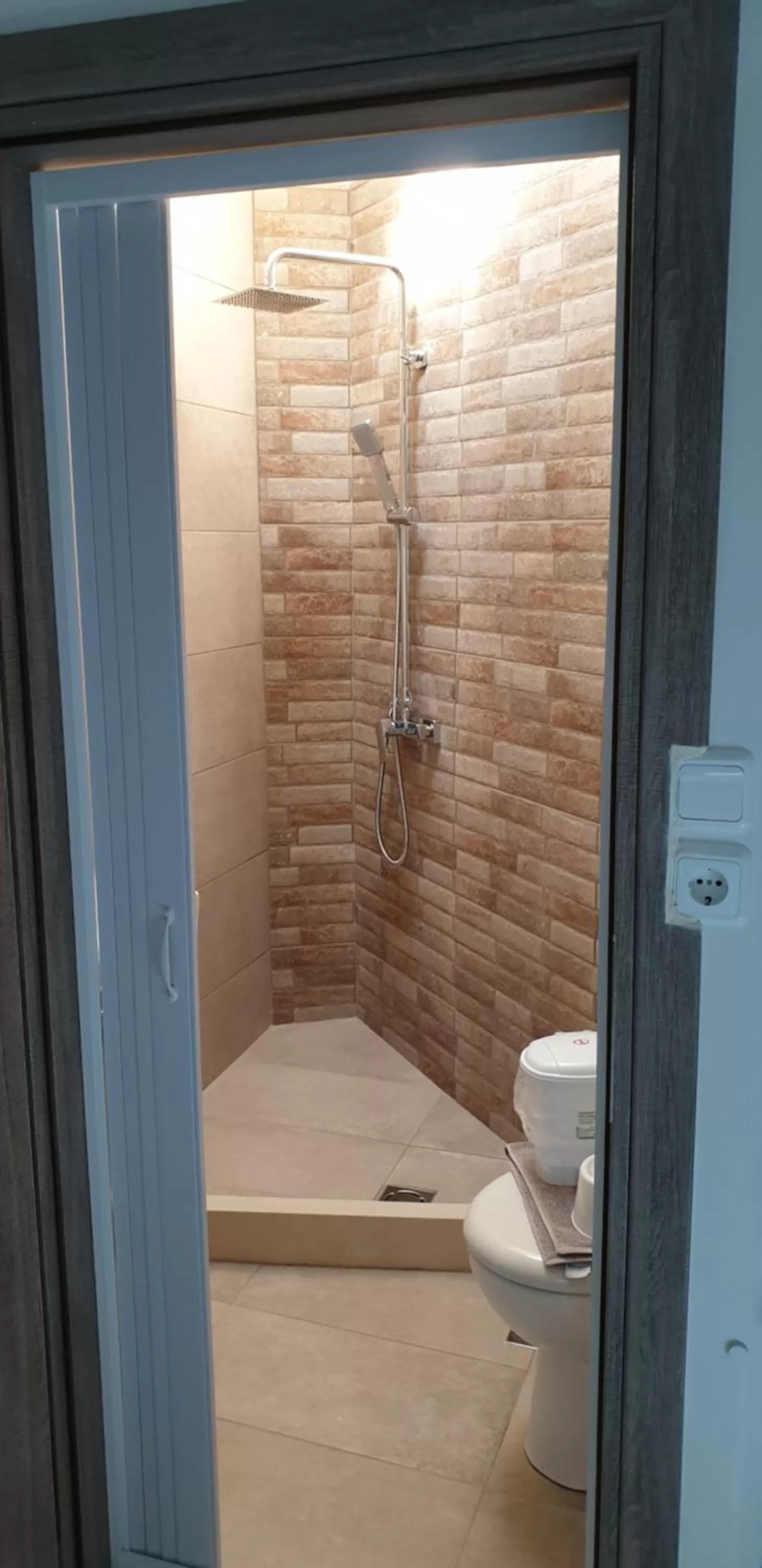 Shower in Alexia's Apartments