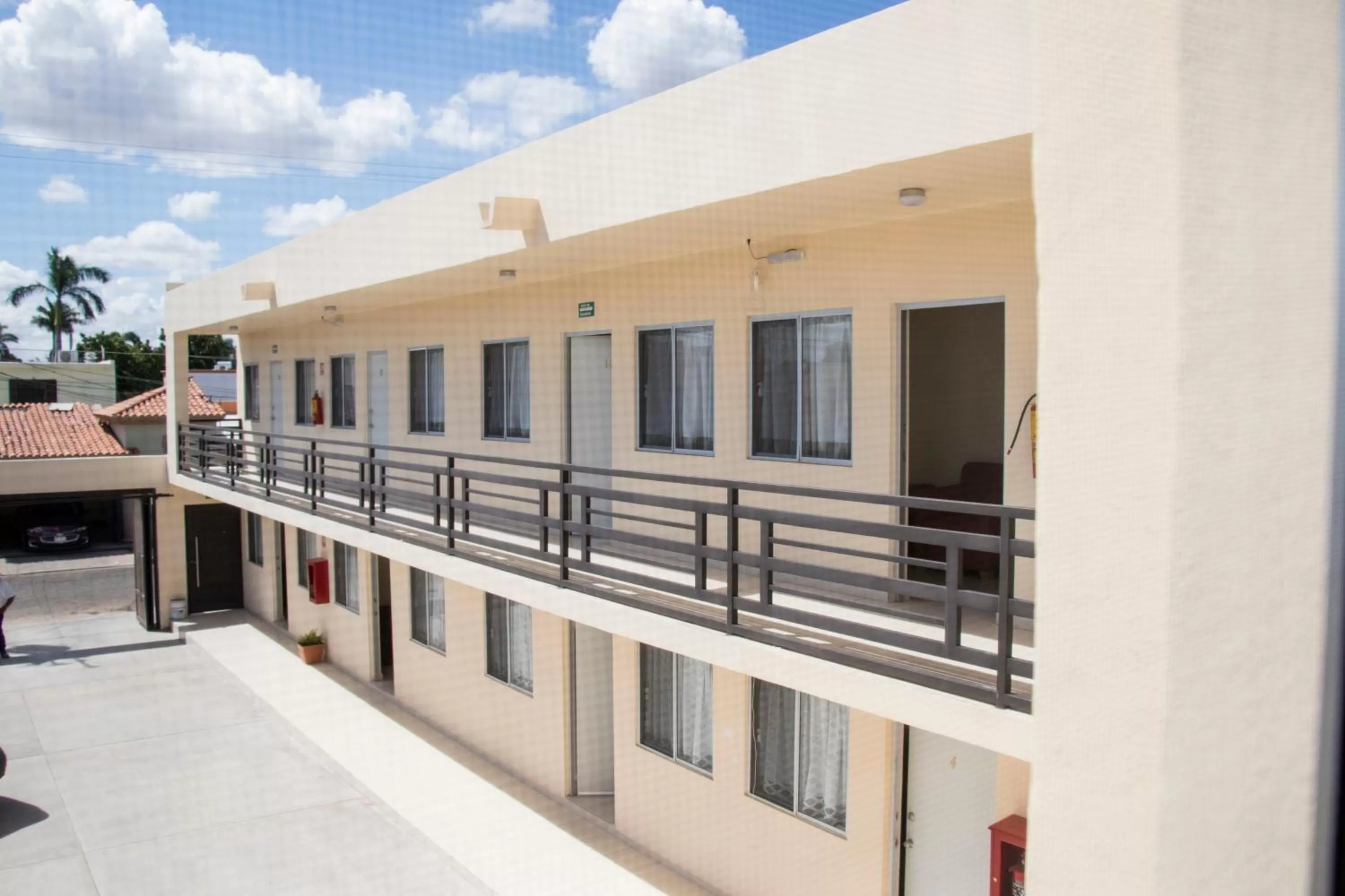 Property building in Hotel Nápoles