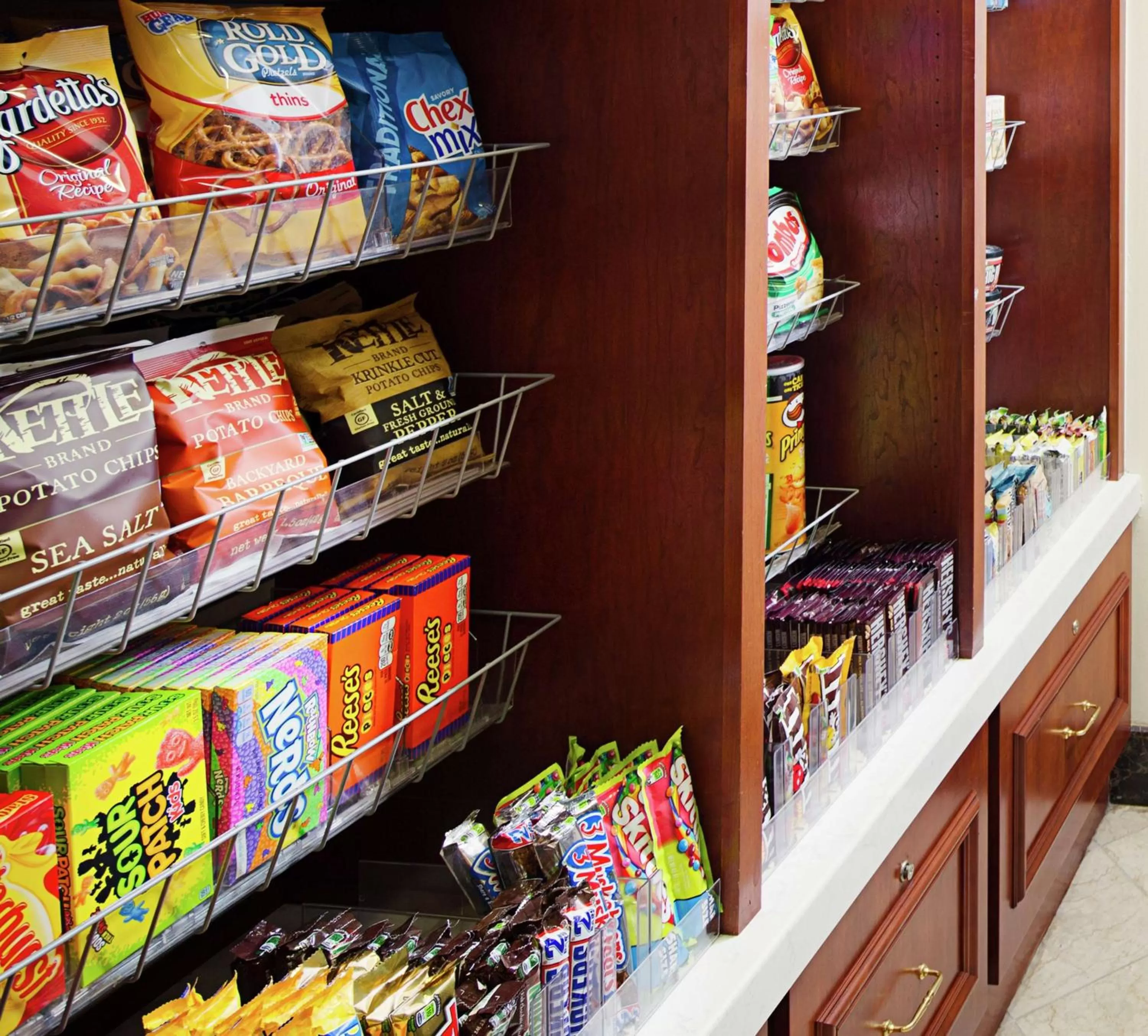 Restaurant/places to eat in Hilton Garden Inn Virginia Beach Town Center