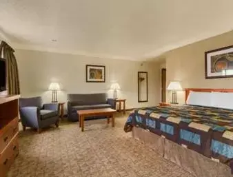 King Studio Suite - Non-Smoking in Super 8 by Wyndham Ripley King Studio Suite - Non-Smoking in Super 8 by Wyndham Ripley