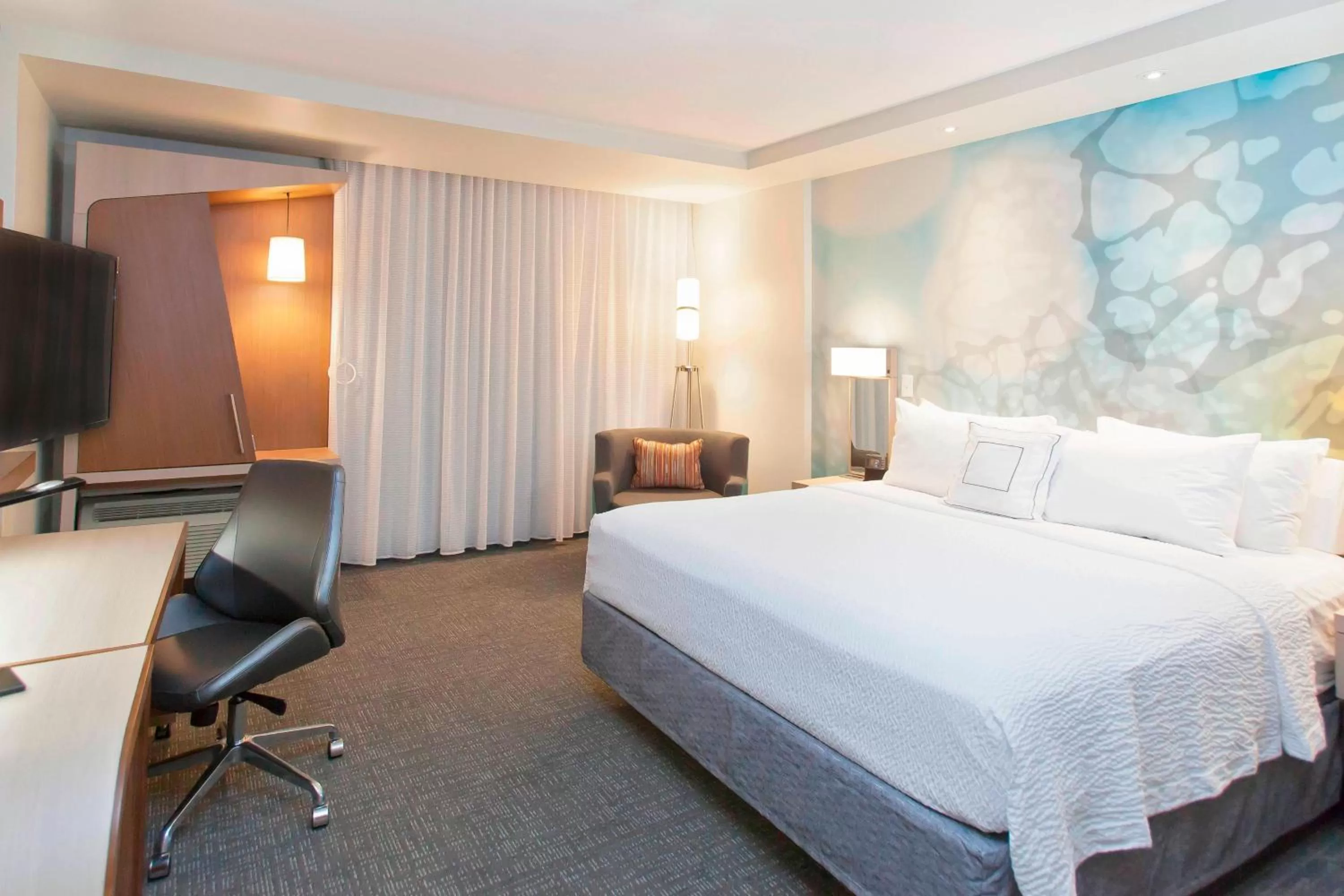 King Room with Sofa Bed - Hearing Accessible in Courtyard by Marriott Houston Springwoods Village
