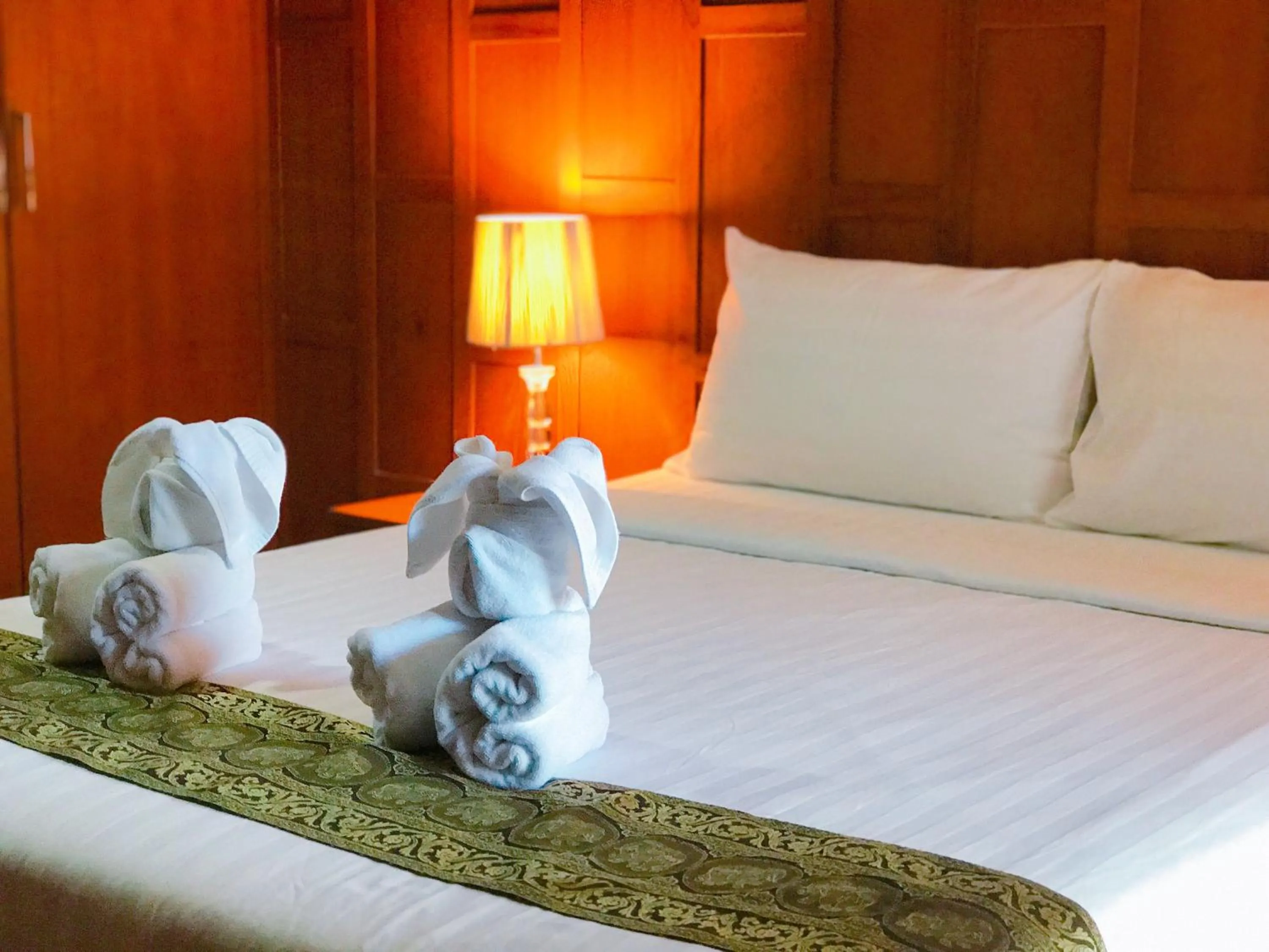 Bedroom, Bed in Orchid Resort