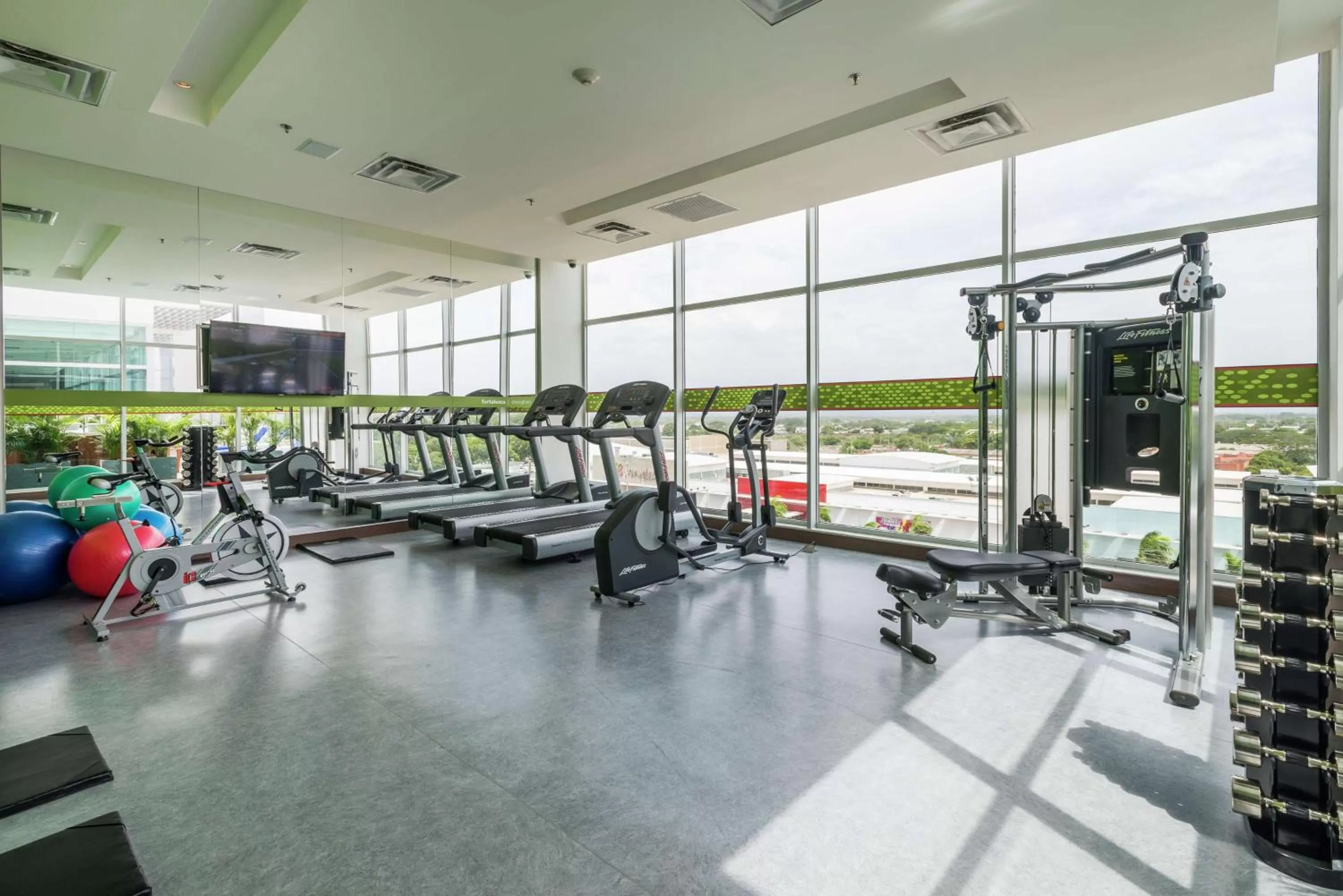 Fitness centre/facilities in Hampton By Hilton Valledupar