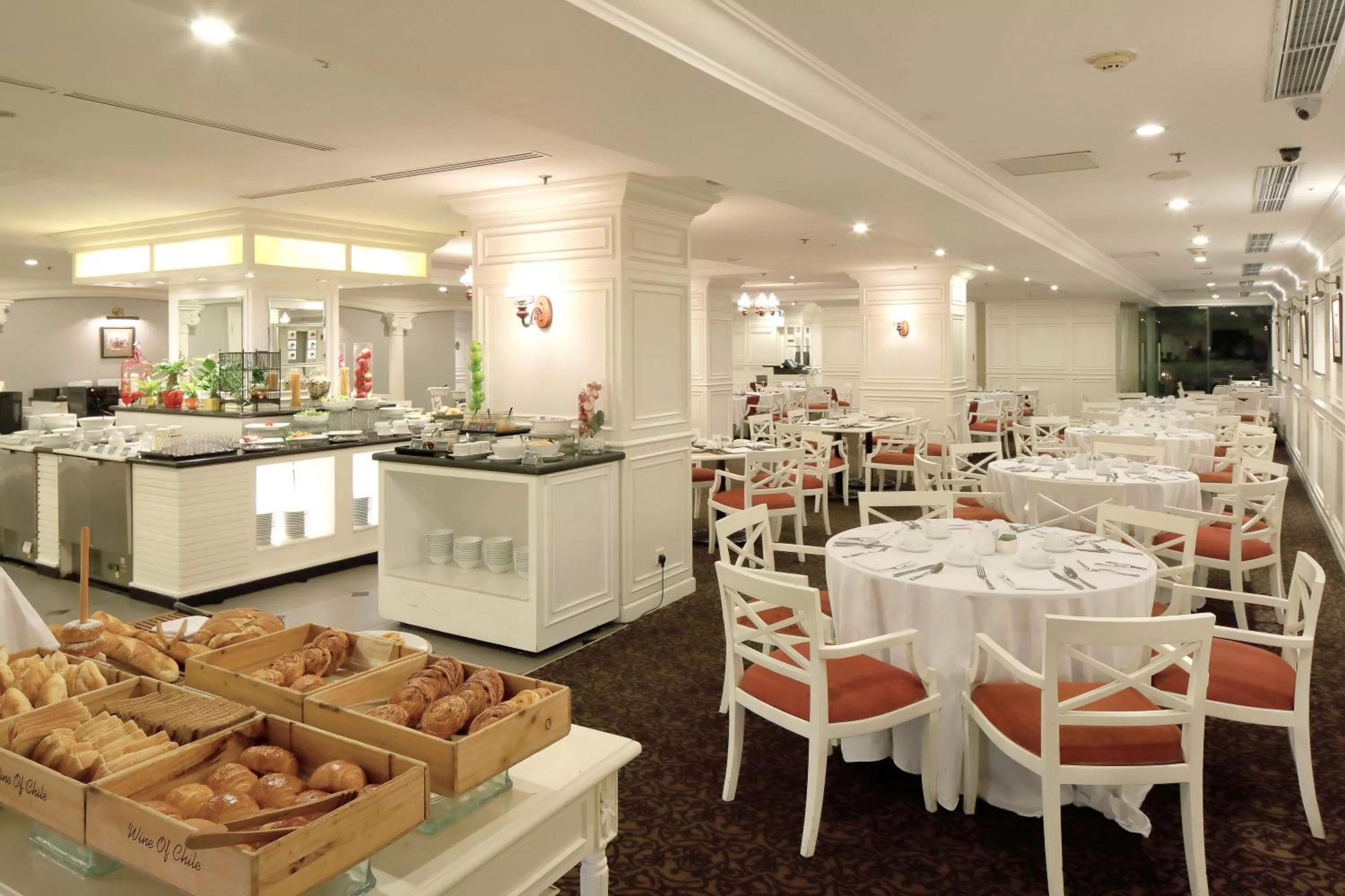 Restaurant/places to eat in Sunway Hotel Hanoi
