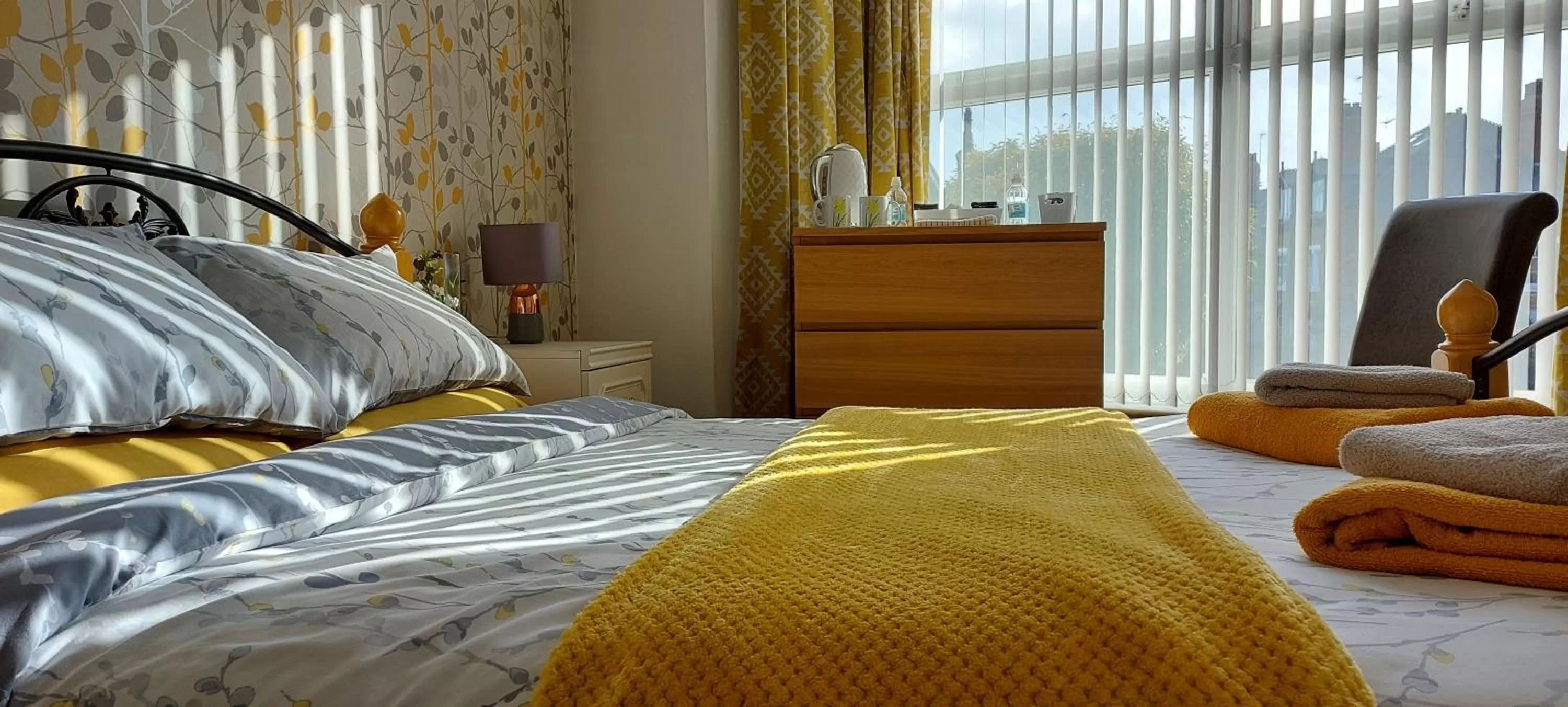 Bed in Daffodil Guest House