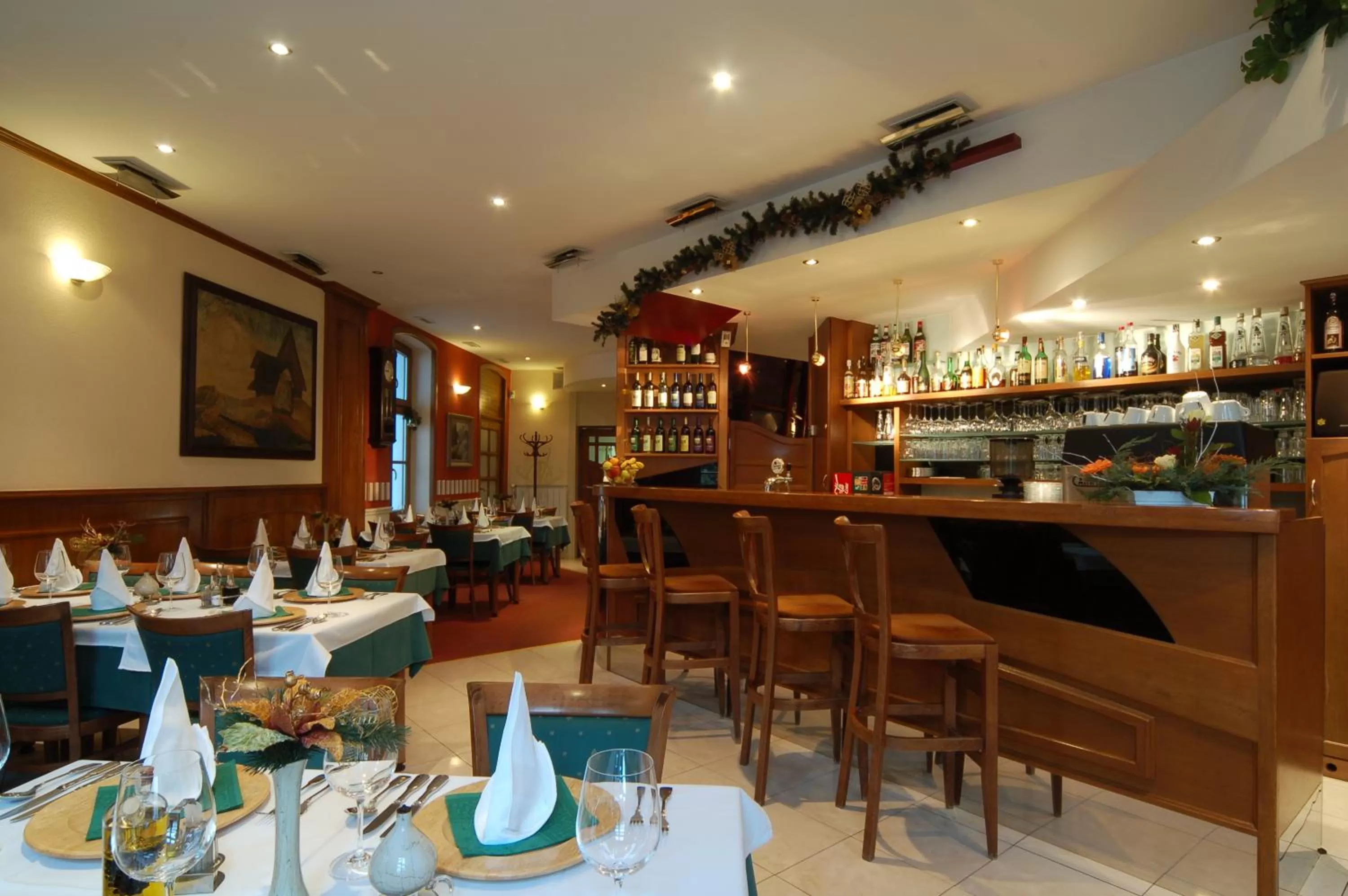 Restaurant/places to eat in Top Penzión Marína