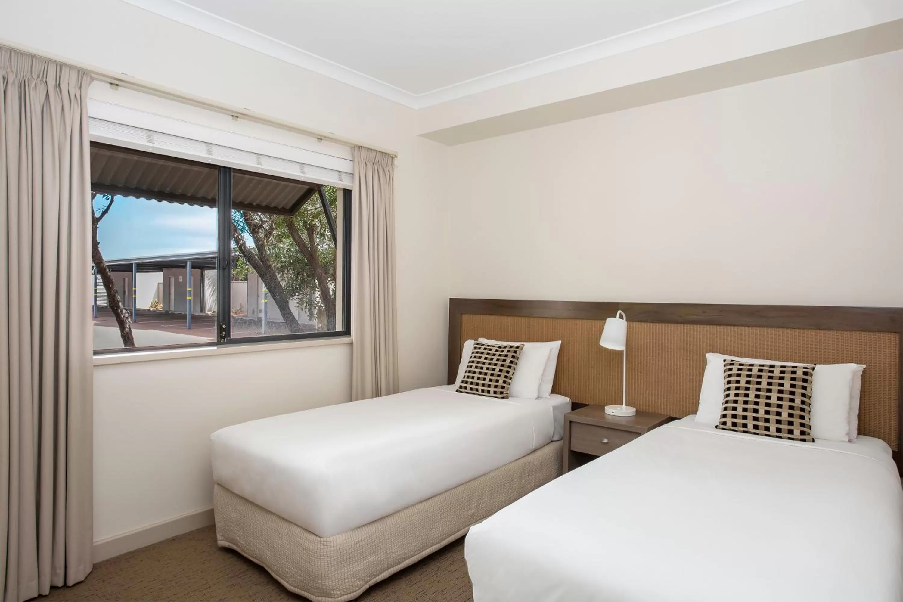 Bedroom, Bed in Mantra Geraldton