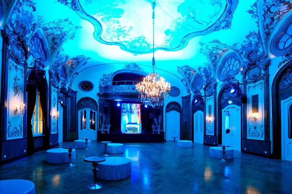 Family Room in Hotel Deutsches Theater Stadtzentrum Family Room in Hotel Deutsches Theater Stadtzentrum