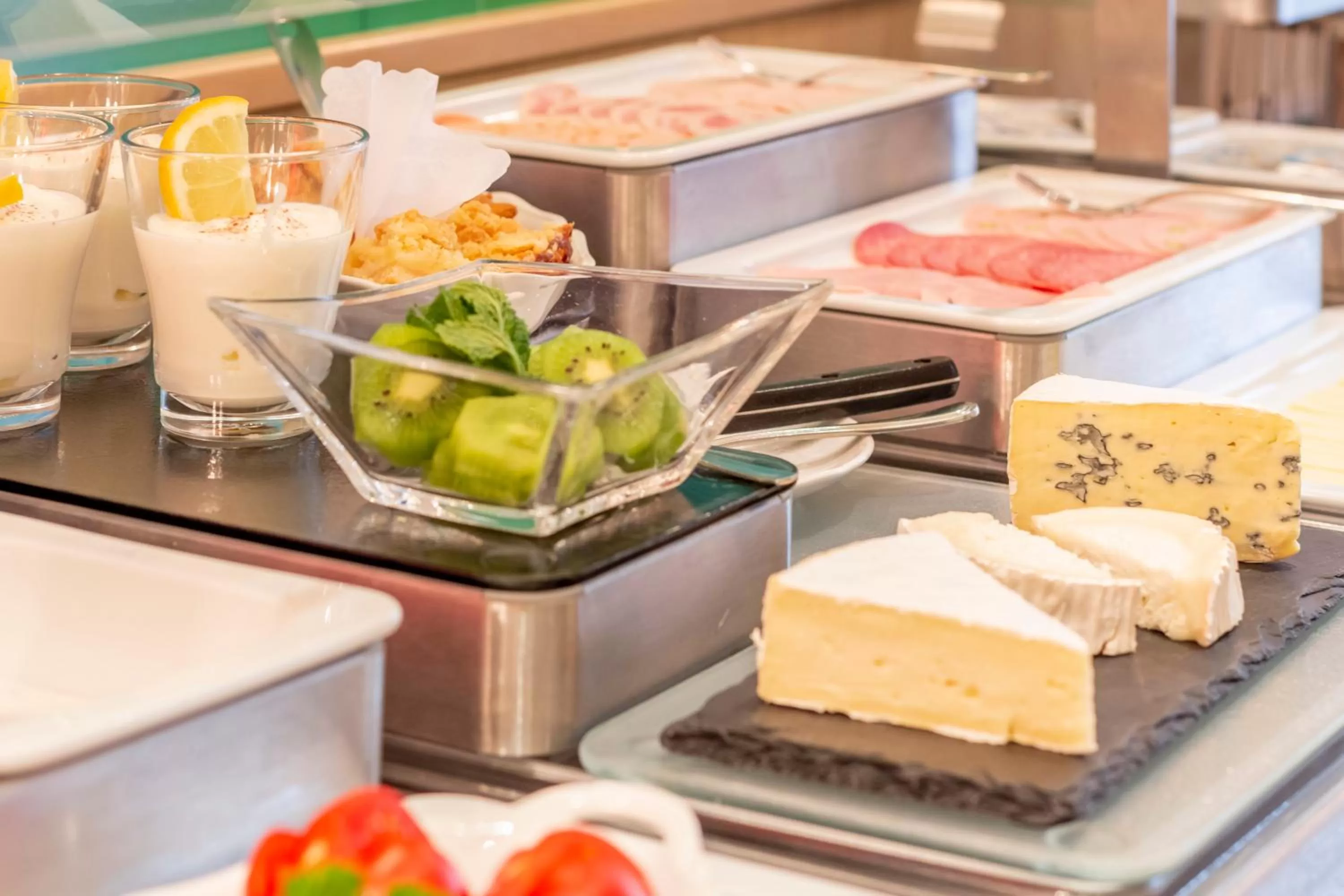 Buffet breakfast in Hotel Markgraf Leipzig