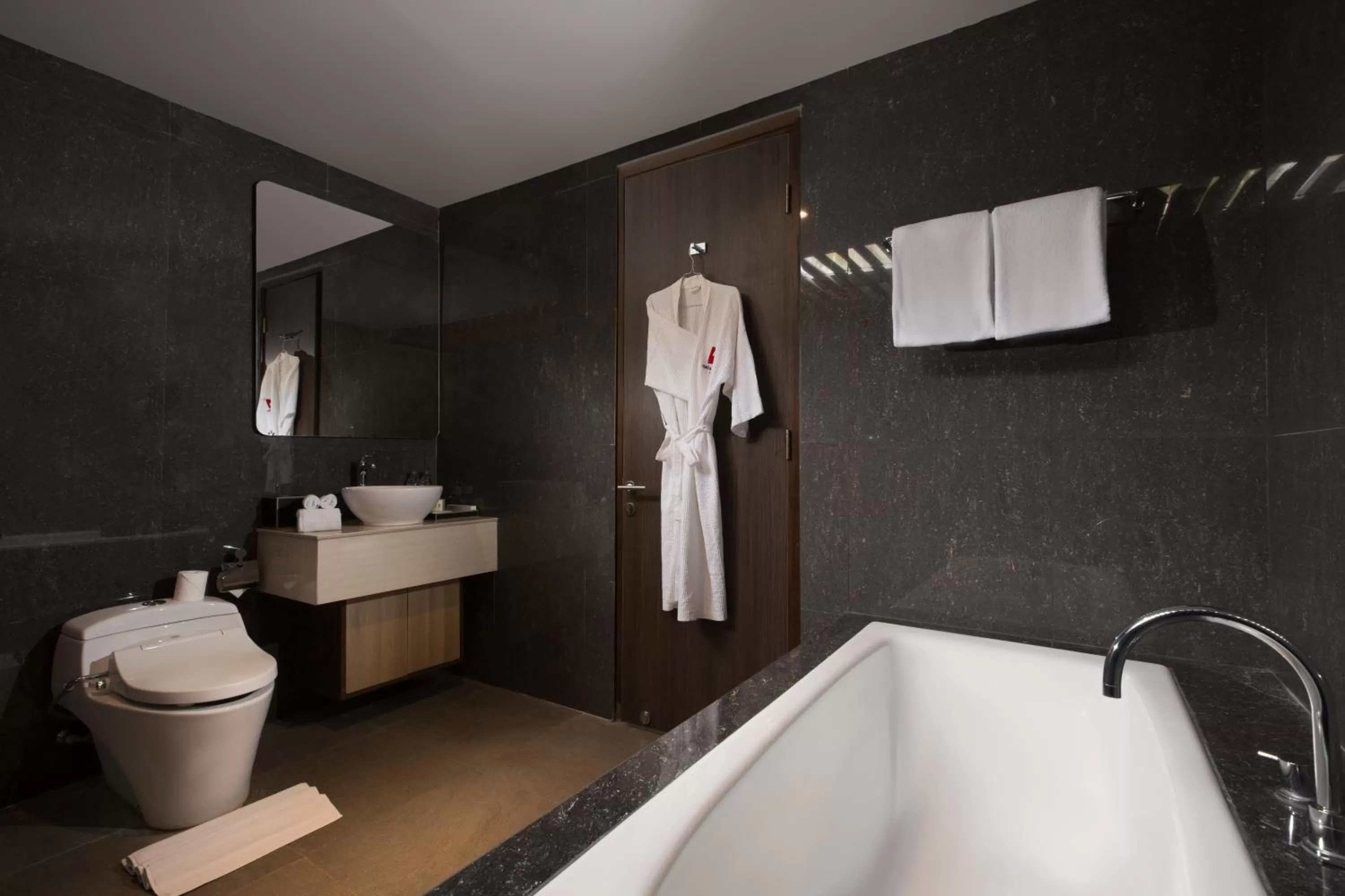 Toilet in Swiss-Belinn Luwuk