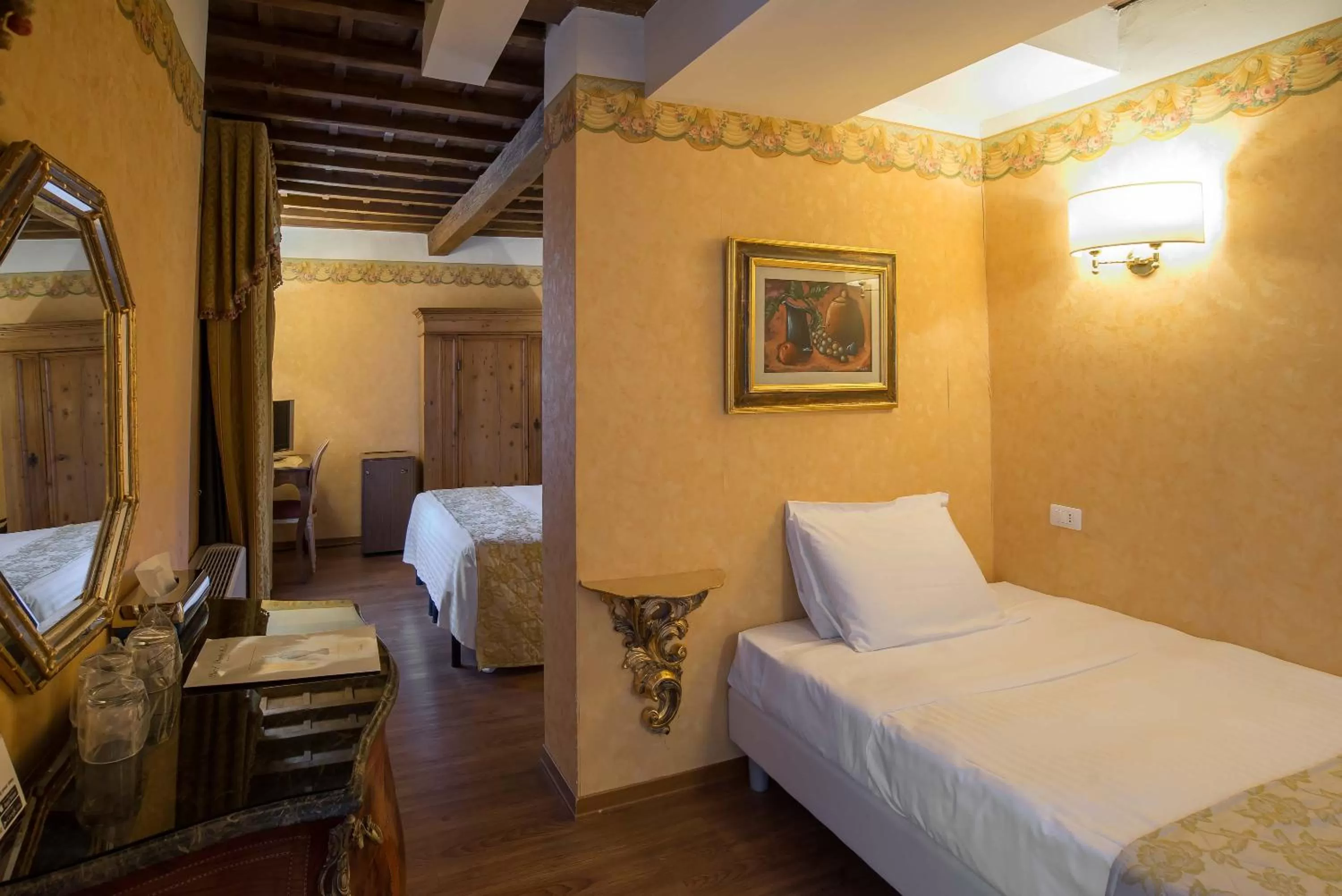 Photo of the whole room, Bed in Hotel Atlantic Palace