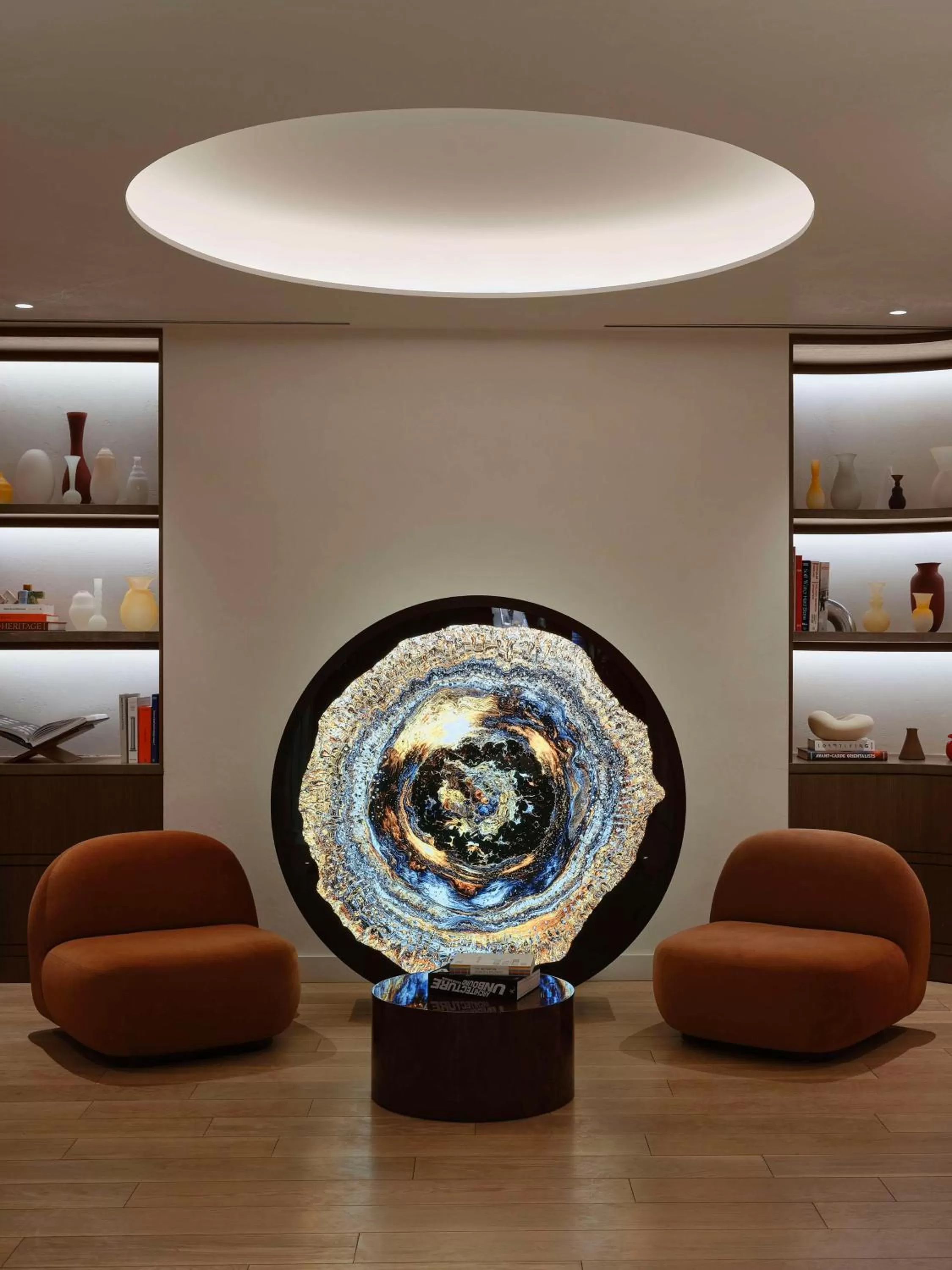 Lobby or reception in Vogue Hotel Montreal Downtown, Curio Collection by Hilton