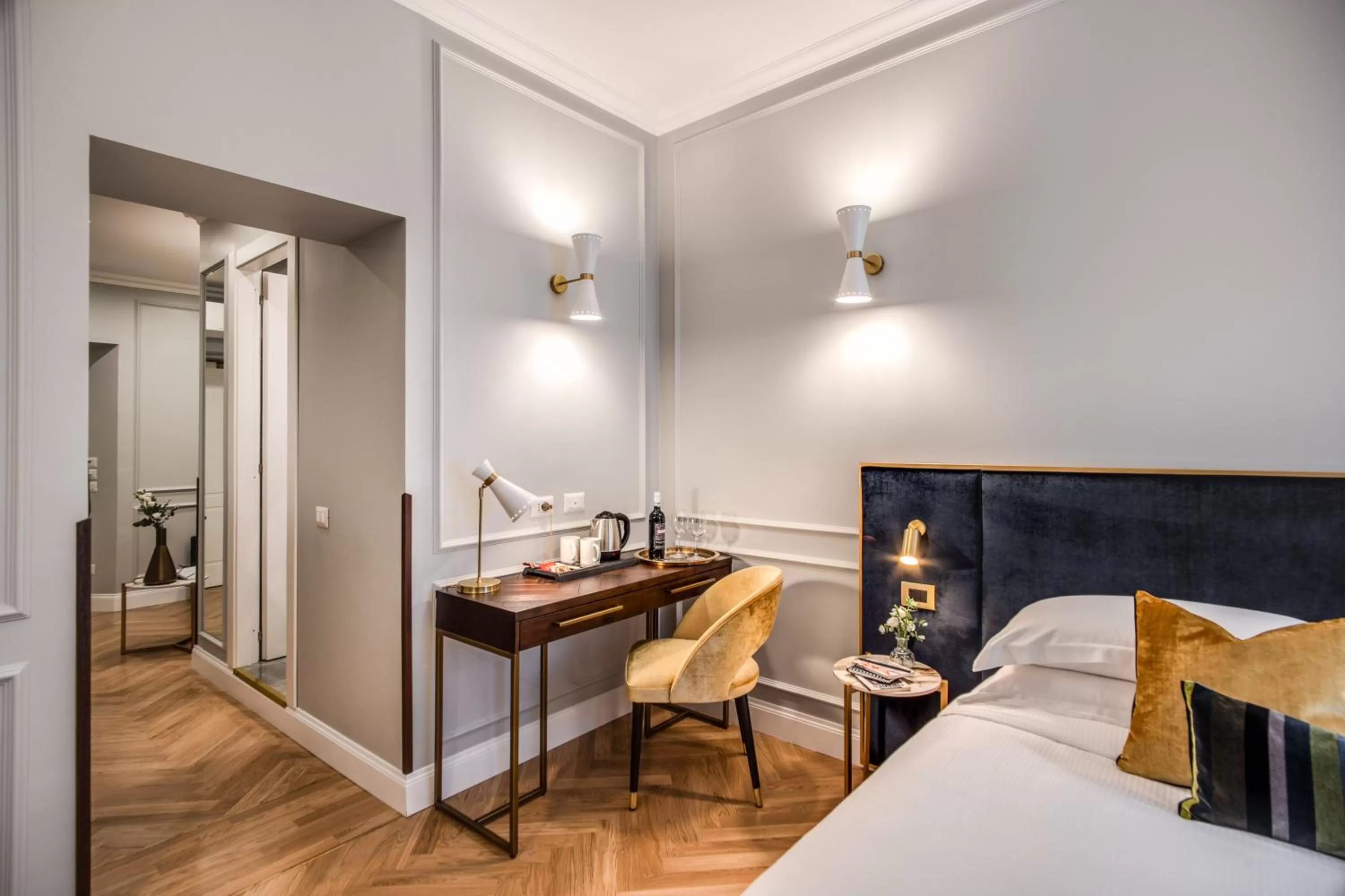 Bed in Tree Charme Augusto Boutique Hotel