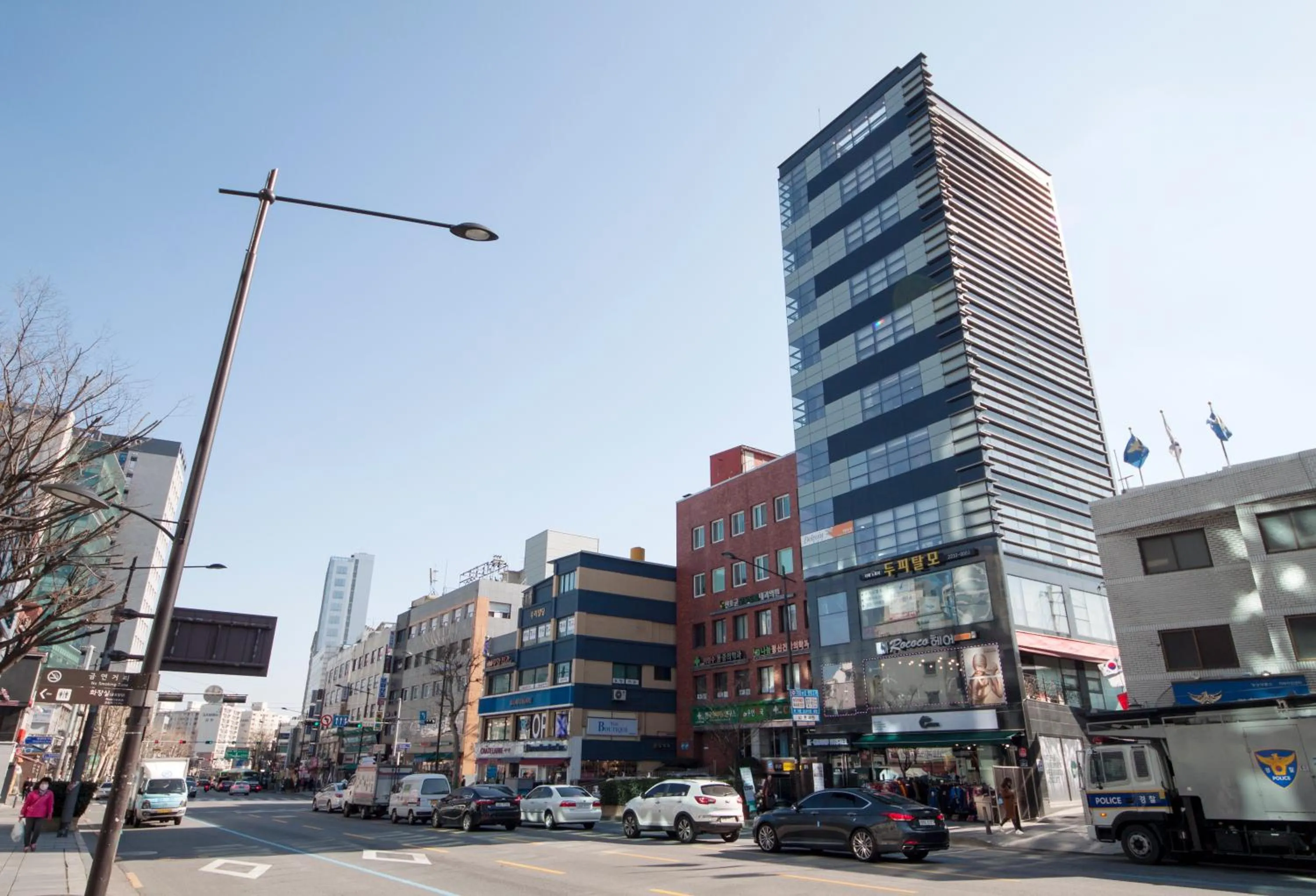 Property building in K-Grand Hostel Dongdaemun