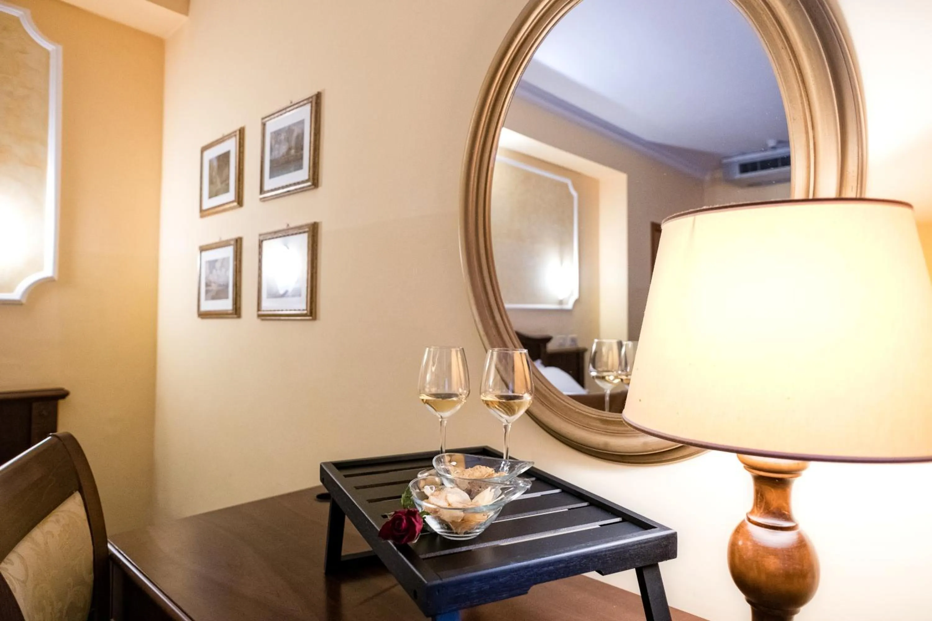 Decorative detail in Grand Hotel Italia