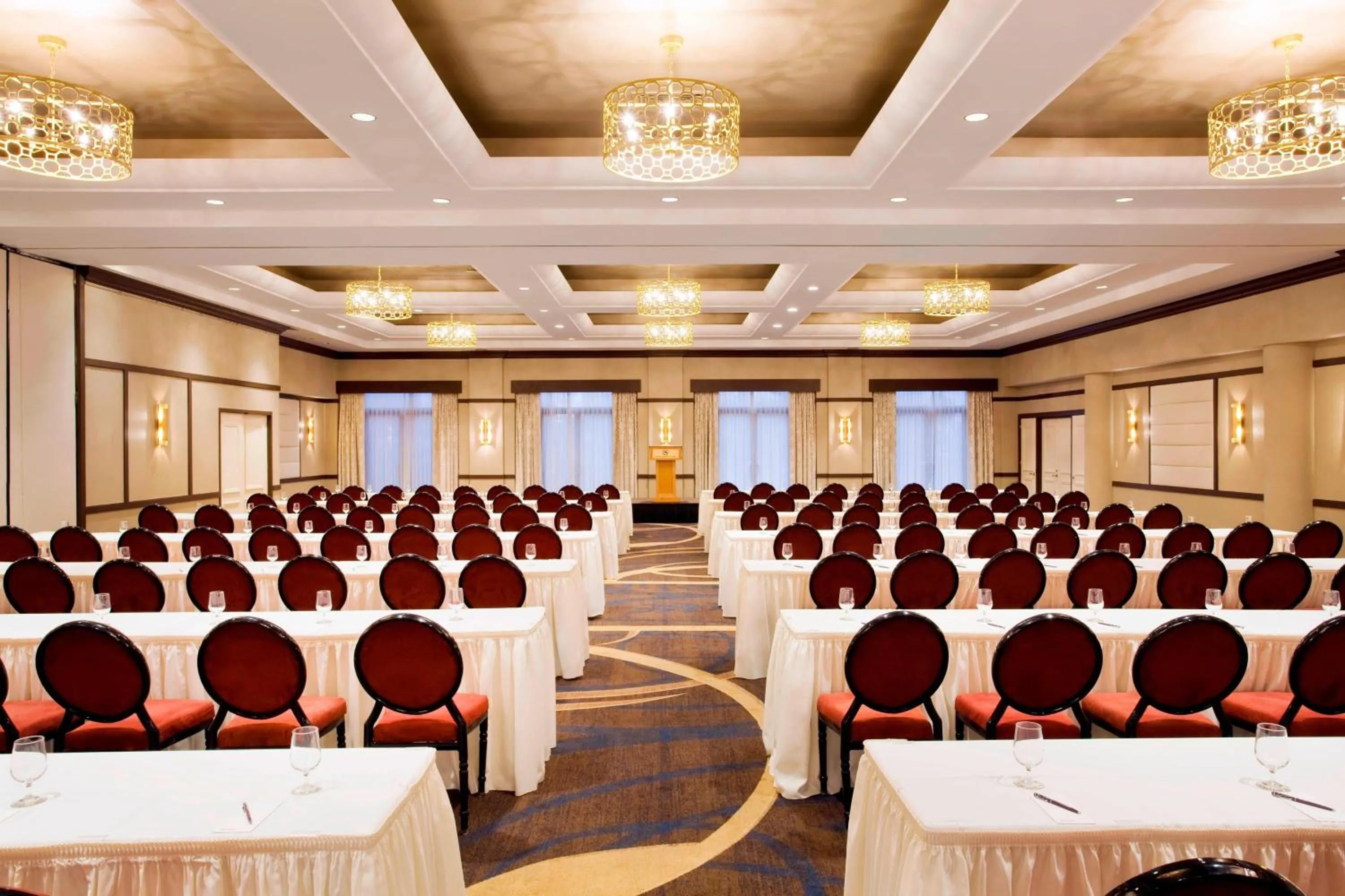 Meeting/conference room in Sheraton LaGuardia East Hotel