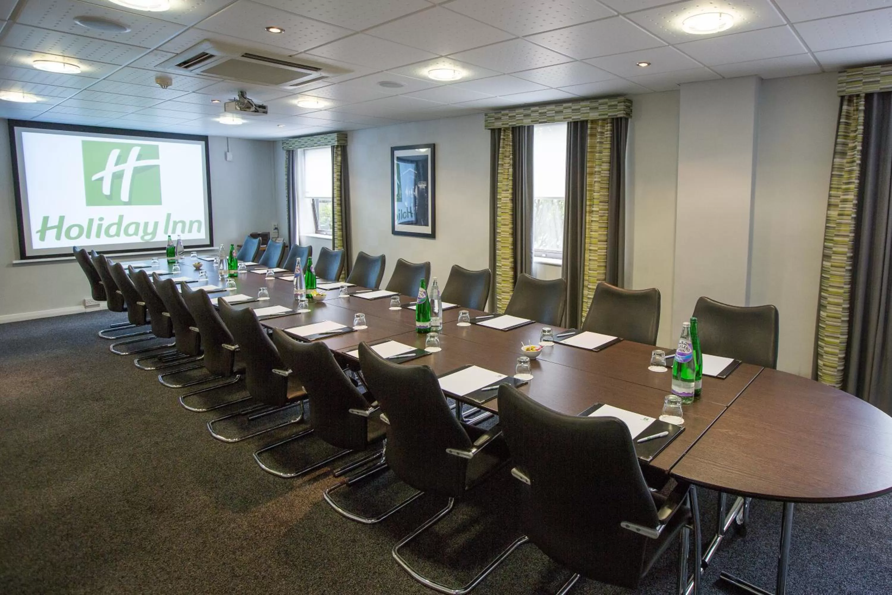 Meeting/conference room in Holiday Inn Nottingham by IHG