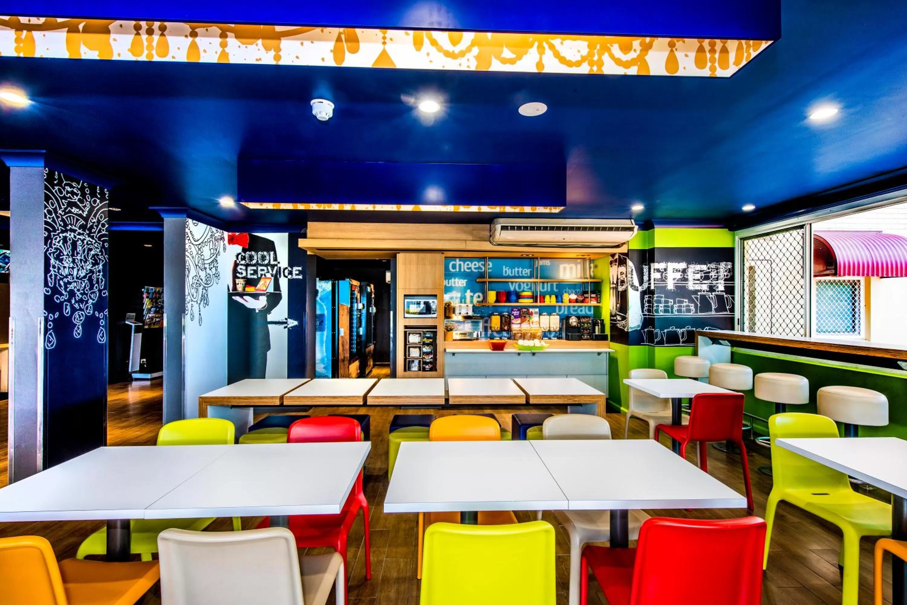 Restaurant/places to eat in ibis Budget Brisbane Airport