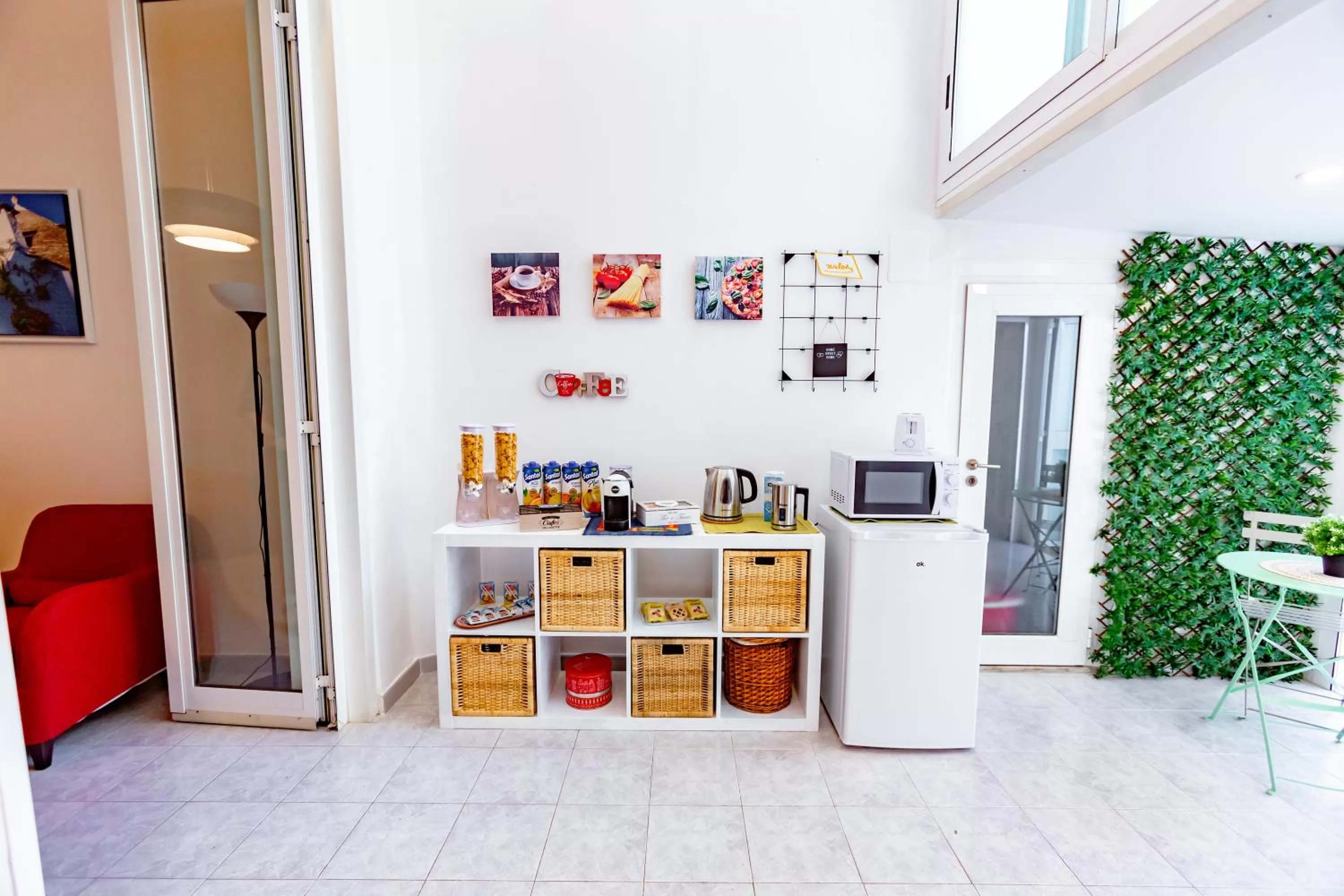Kitchen/Kitchenette in Antonella home b&b