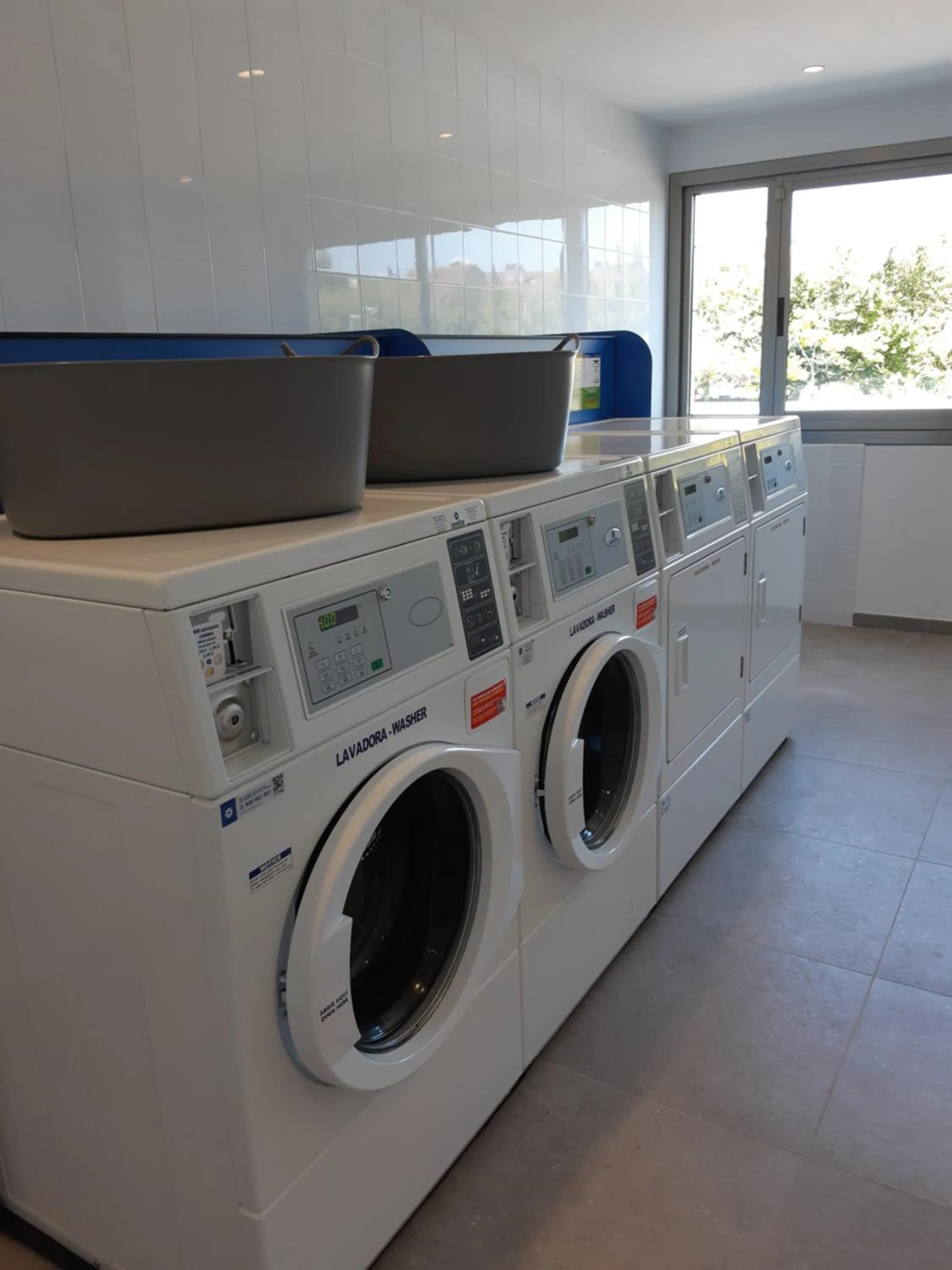 laundry in Aparthotel Attica21 As Galeras