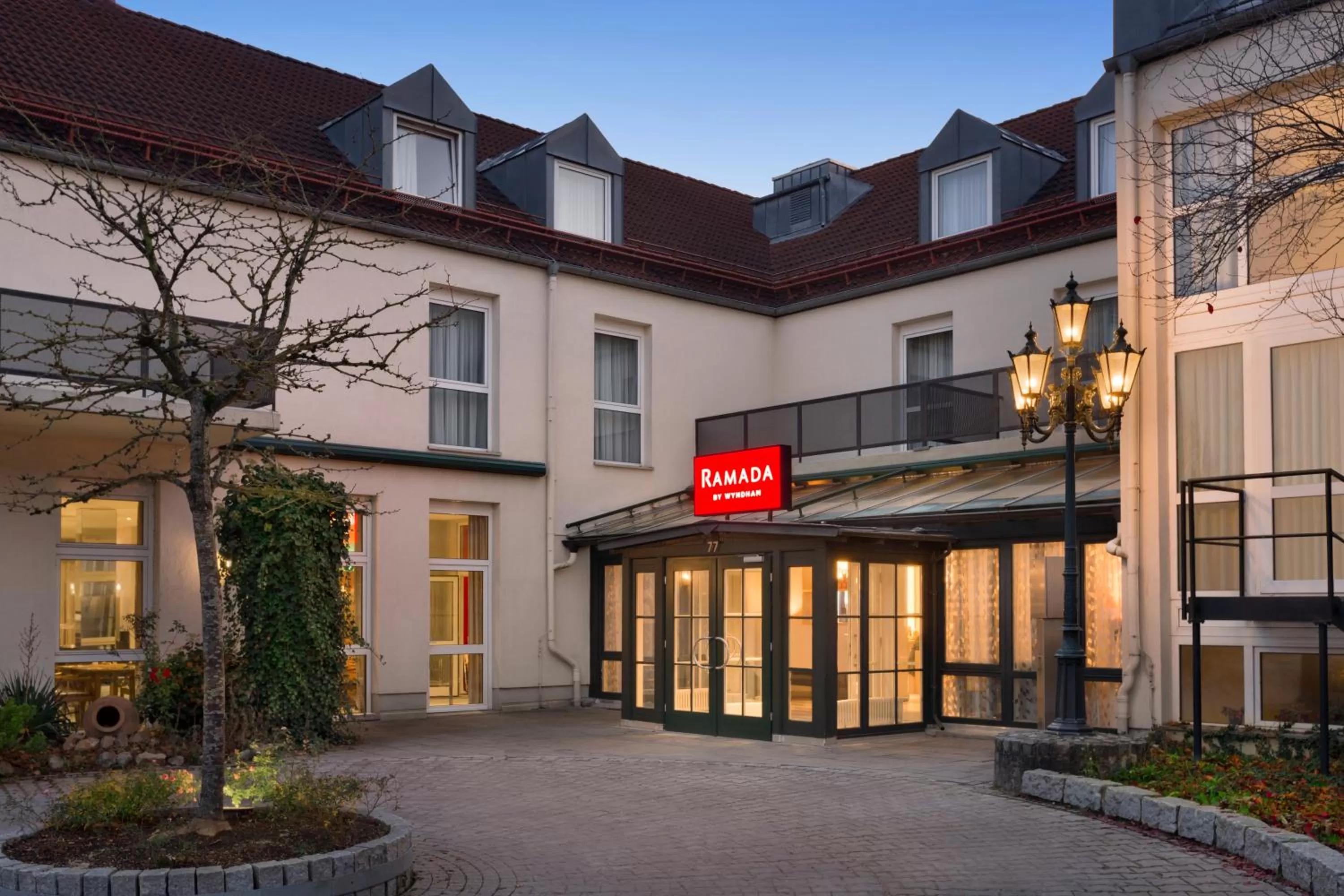 Property building in Ramada by Wyndham München Airport