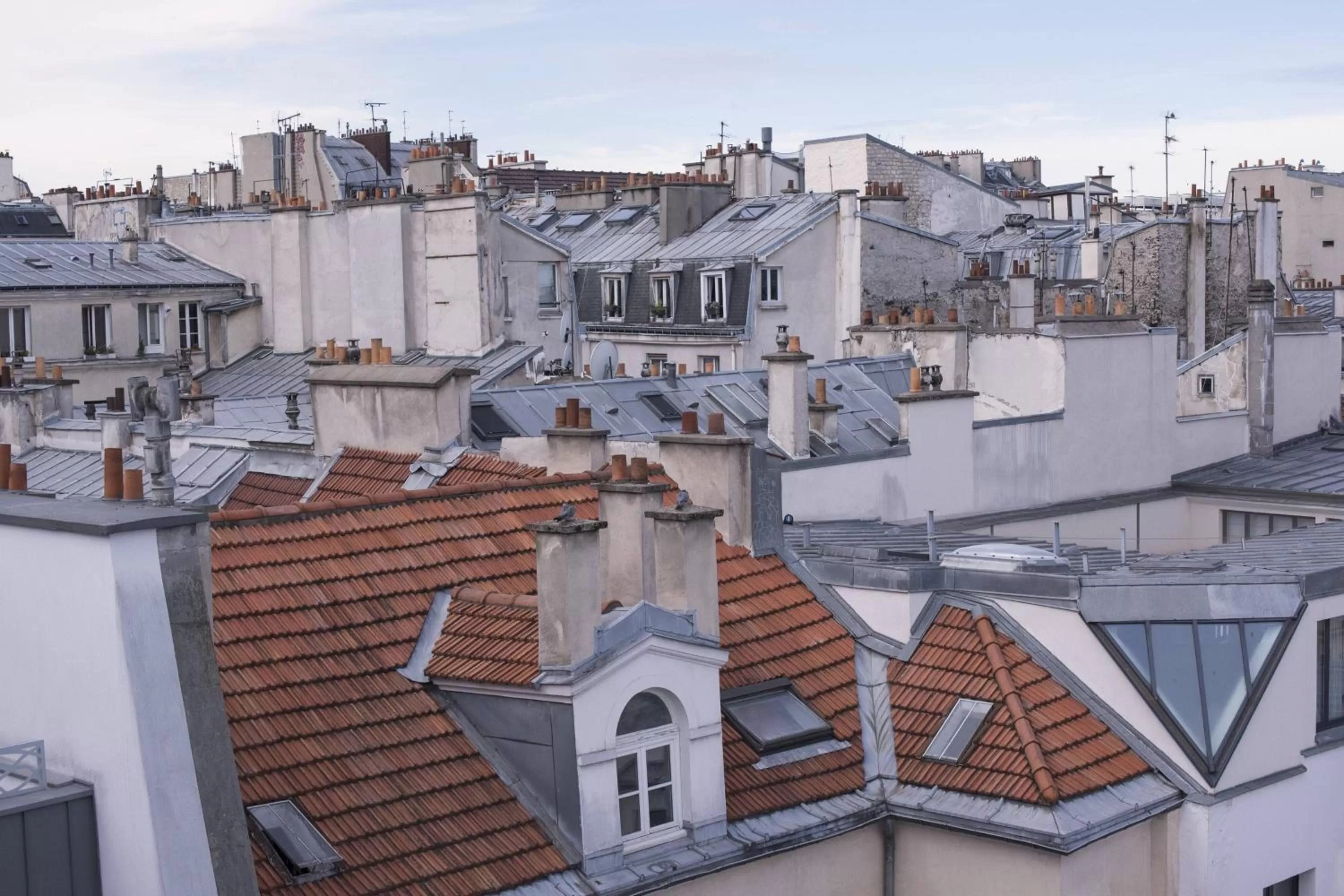 Photo of the whole room in Renaissance Paris Republique Hotel & Spa