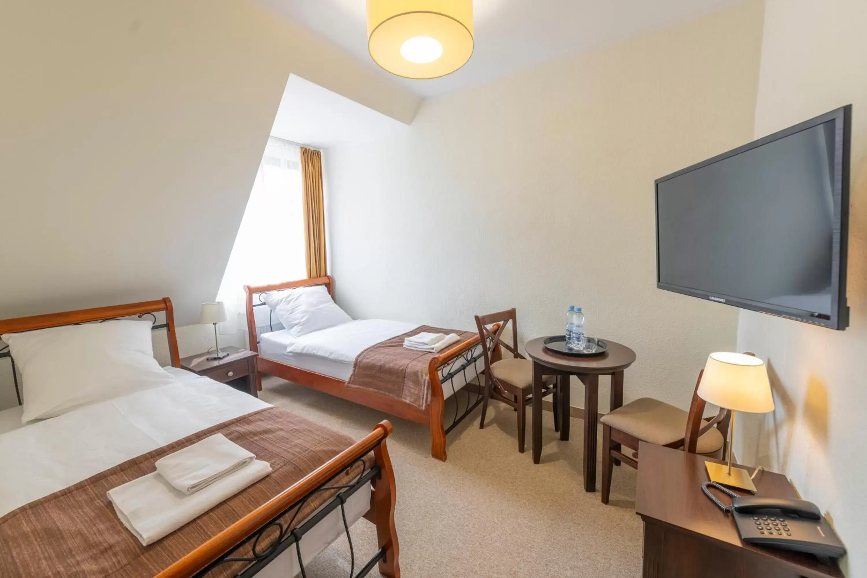 Economy Twin Room in Hotel Mona Lisa Wellness & Spa Economy Twin Room in Hotel Mona Lisa Wellness & Spa