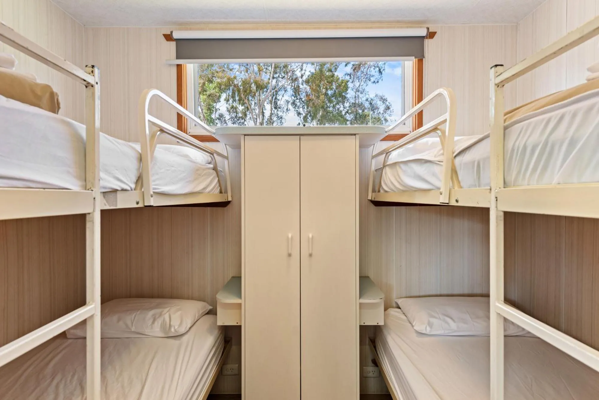 Bedroom, Bed in Discovery Parks - Maidens Inn Moama
