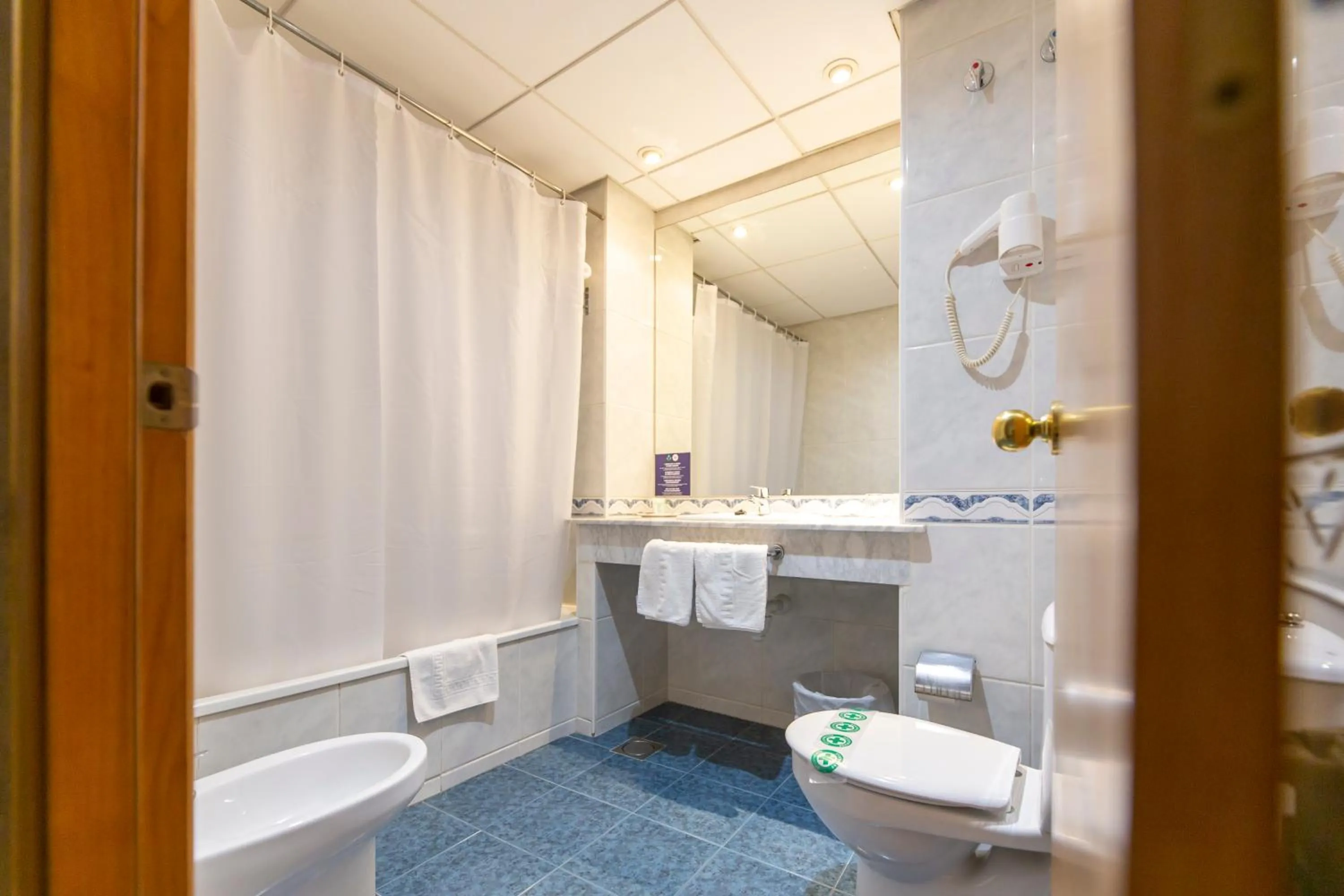 Bathroom in Hotel Ramblamar