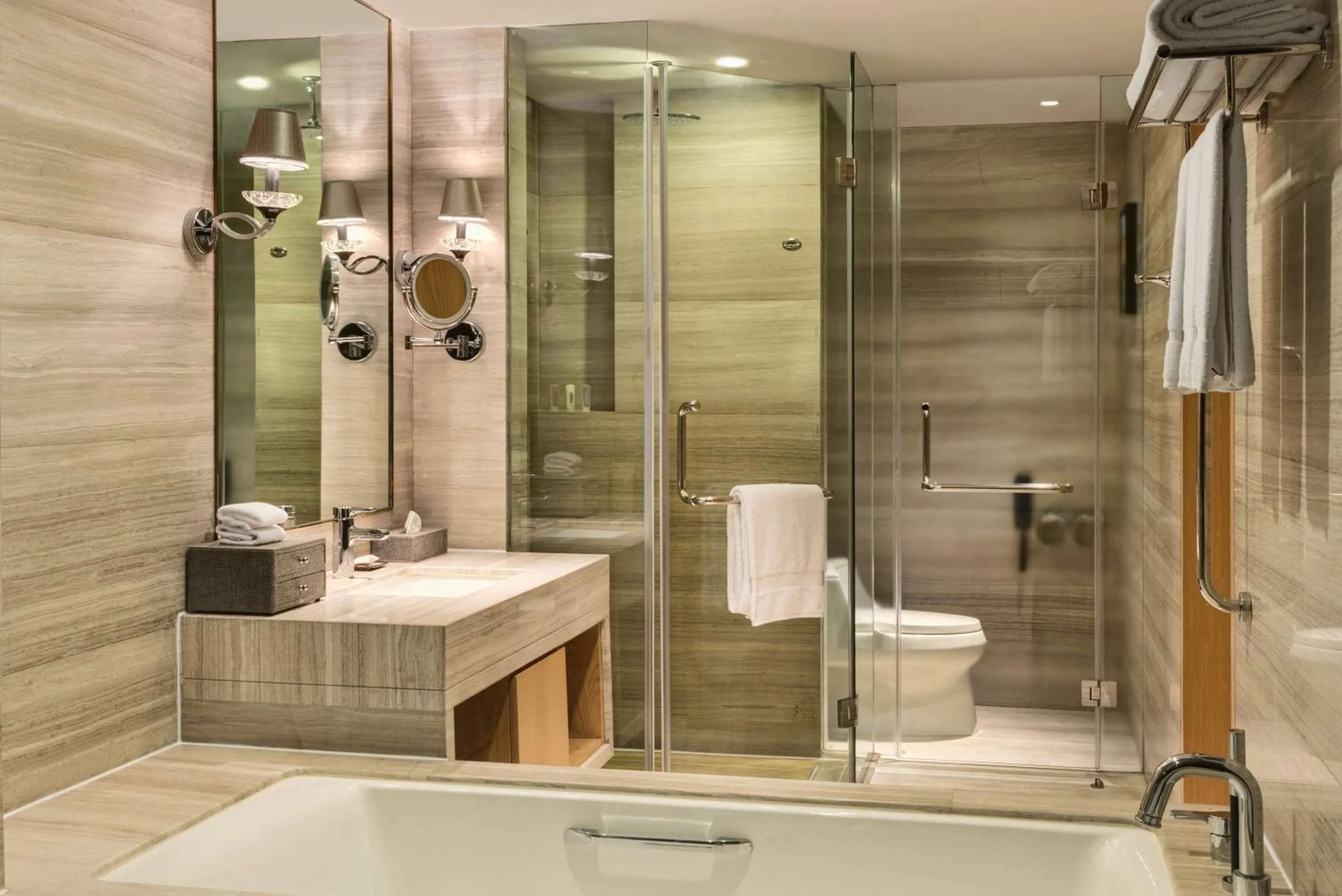 Photo of the whole room in Crowne Plaza Shanghai Noah Square by IHG