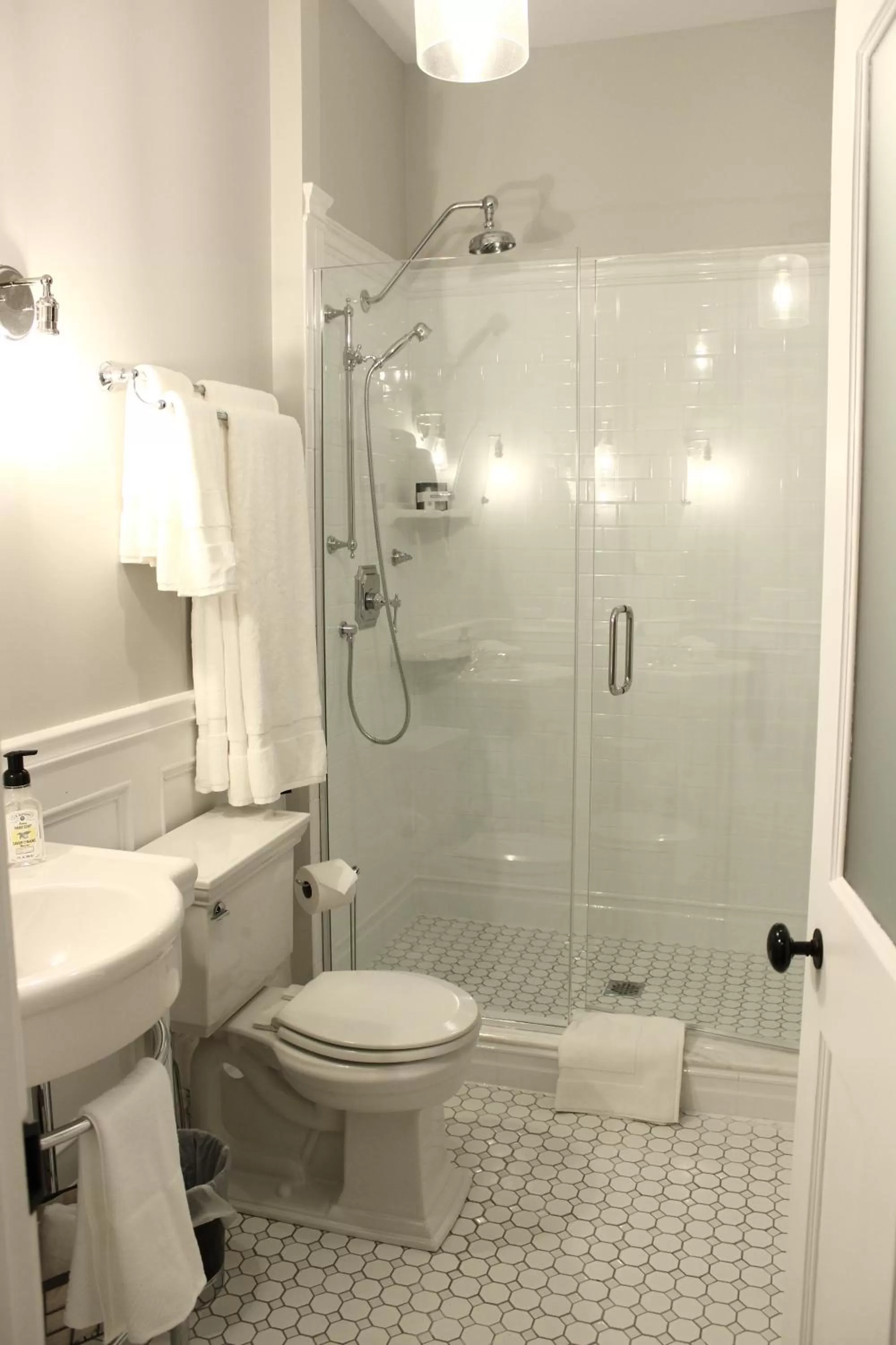 Bathroom in The Plainfield Inn